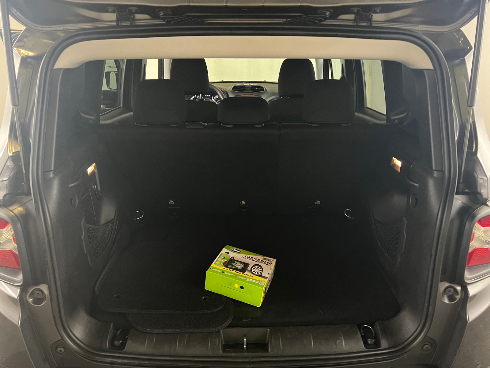 Thumbnail: 2017 Jeep Renegade - 7