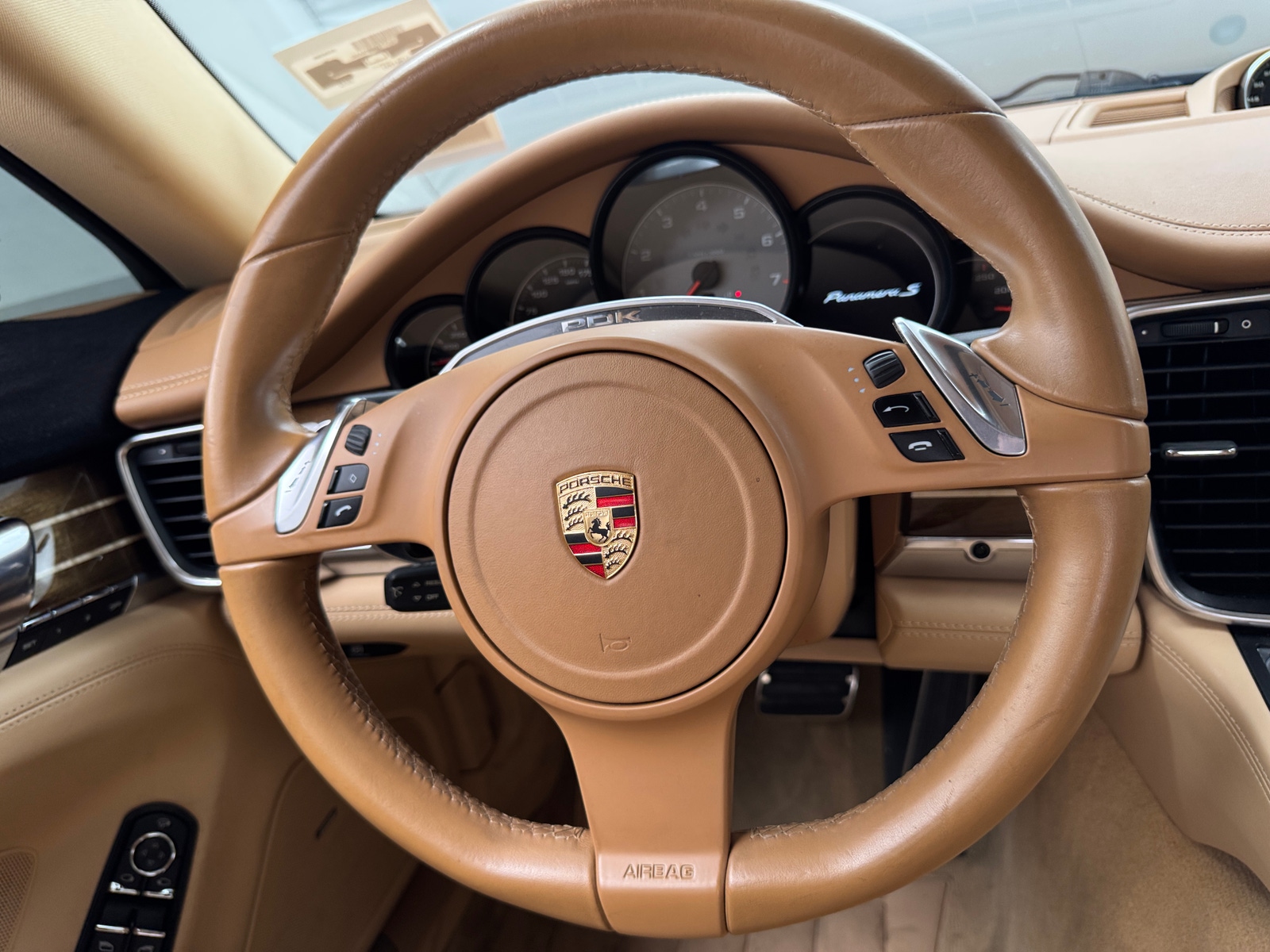 Thumbnail: 2012 Porsche Panamera - 4