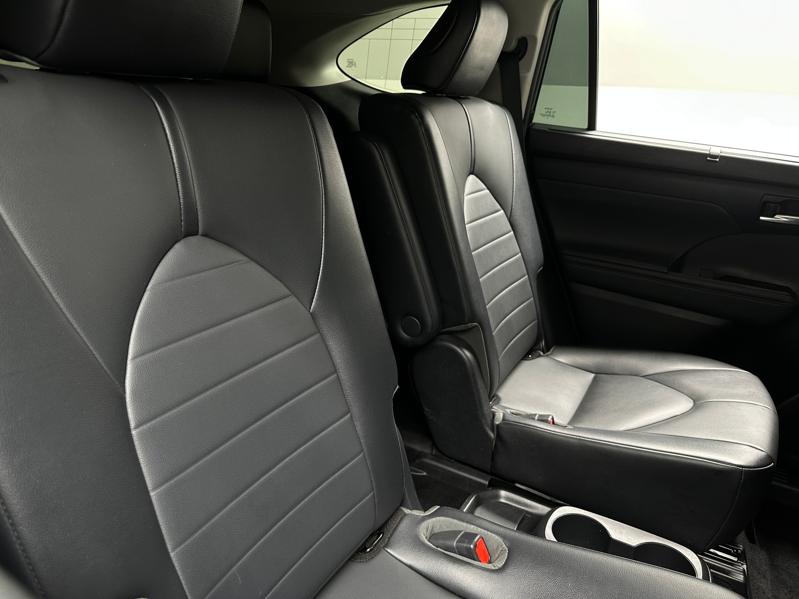 Thumbnail: 2021 Toyota Highlander - 5