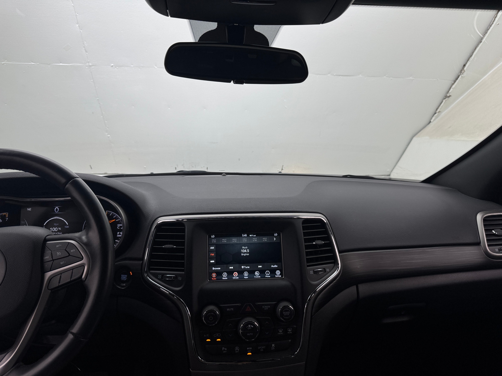 Thumbnail: 2021 Jeep Grand Cherokee - 3
