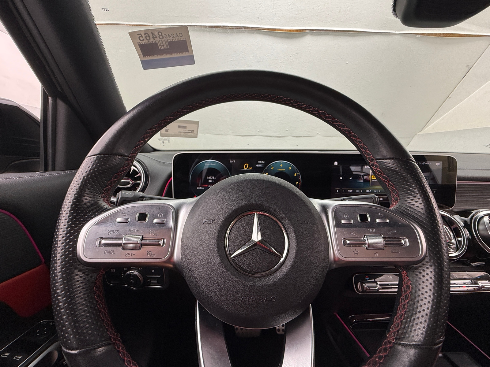 Thumbnail: 2021 Mercedes-Benz GLB - 4