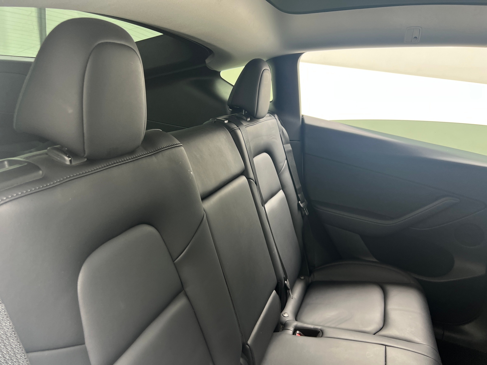 Thumbnail: 2022 Tesla Model Y - 4
