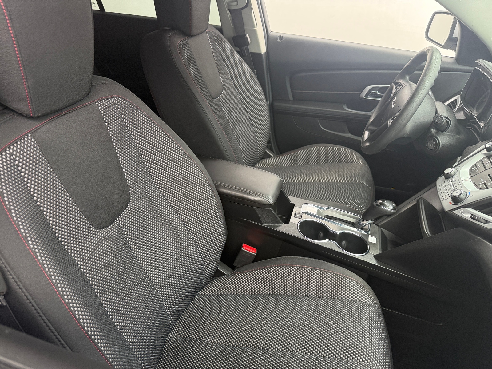 Thumbnail: 2017 GMC Terrain - 2