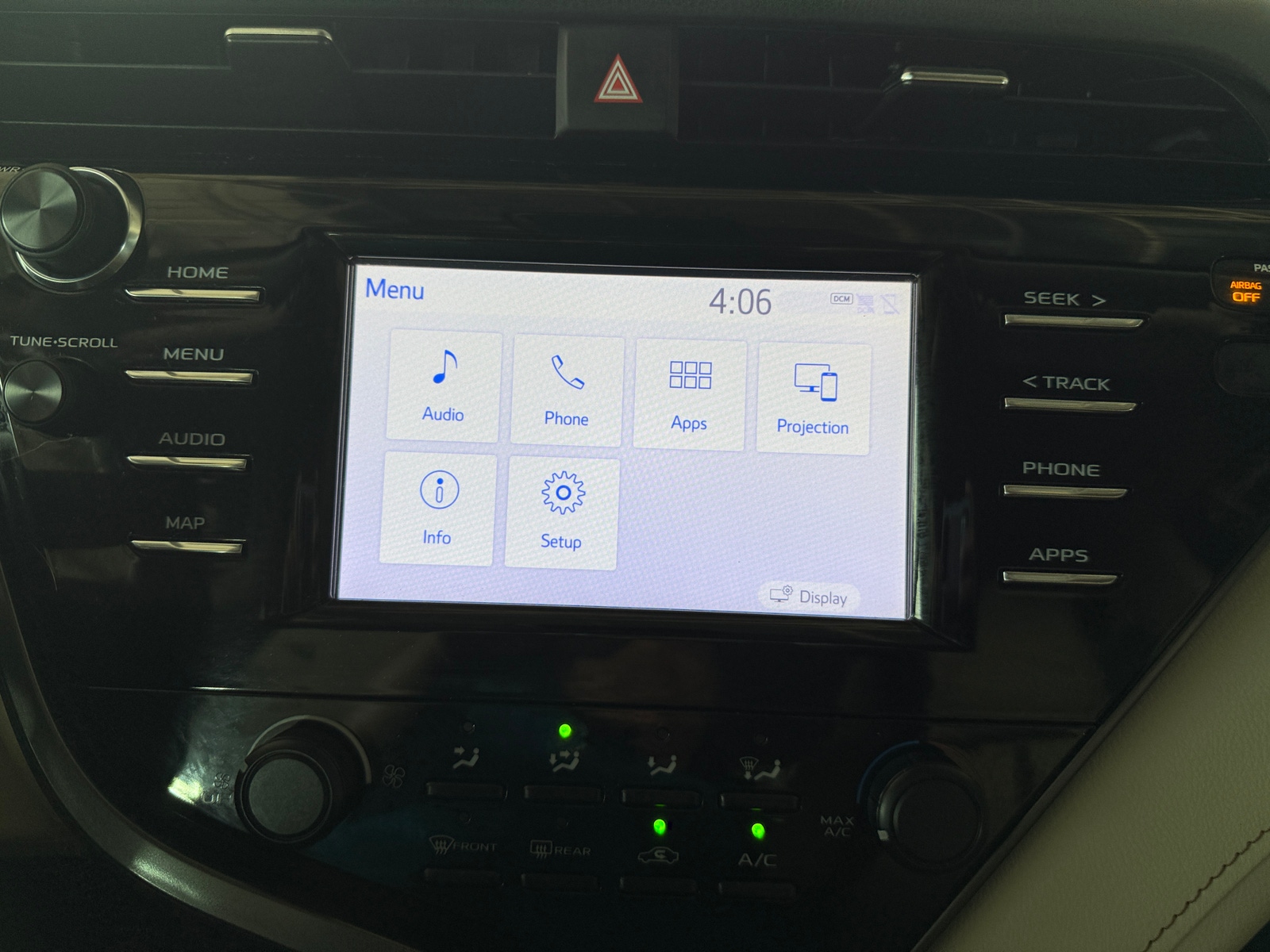 Thumbnail: 2019 Toyota Camry - 4