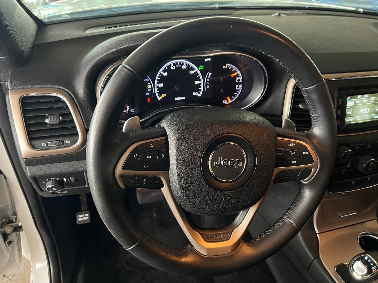 Thumbnail: 2015 Jeep Grand Cherokee - 5
