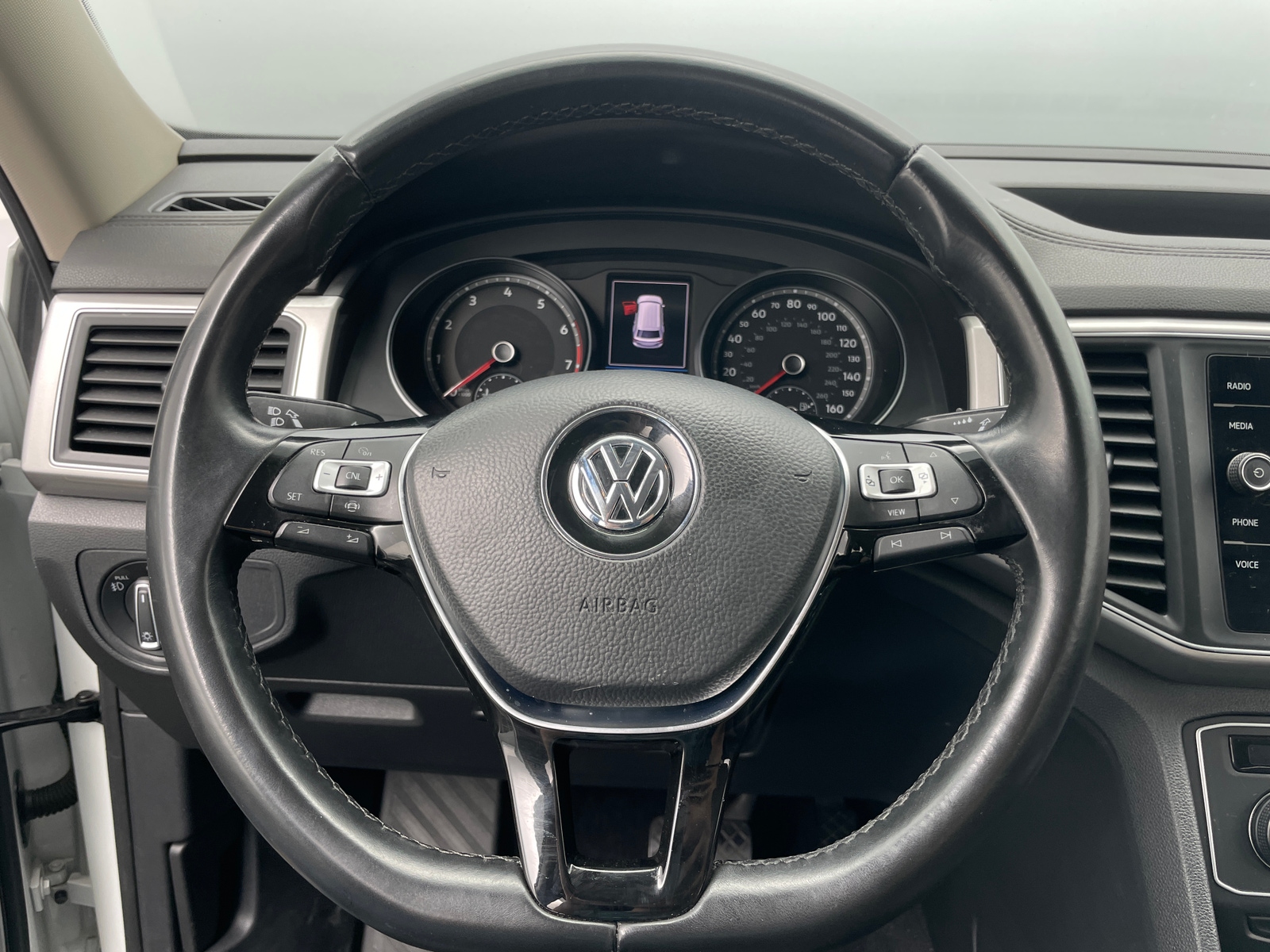 Thumbnail: 2019 Volkswagen Atlas - 4