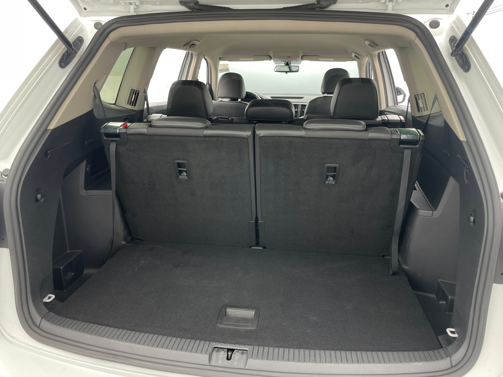 Thumbnail: 2019 Volkswagen Atlas - 6