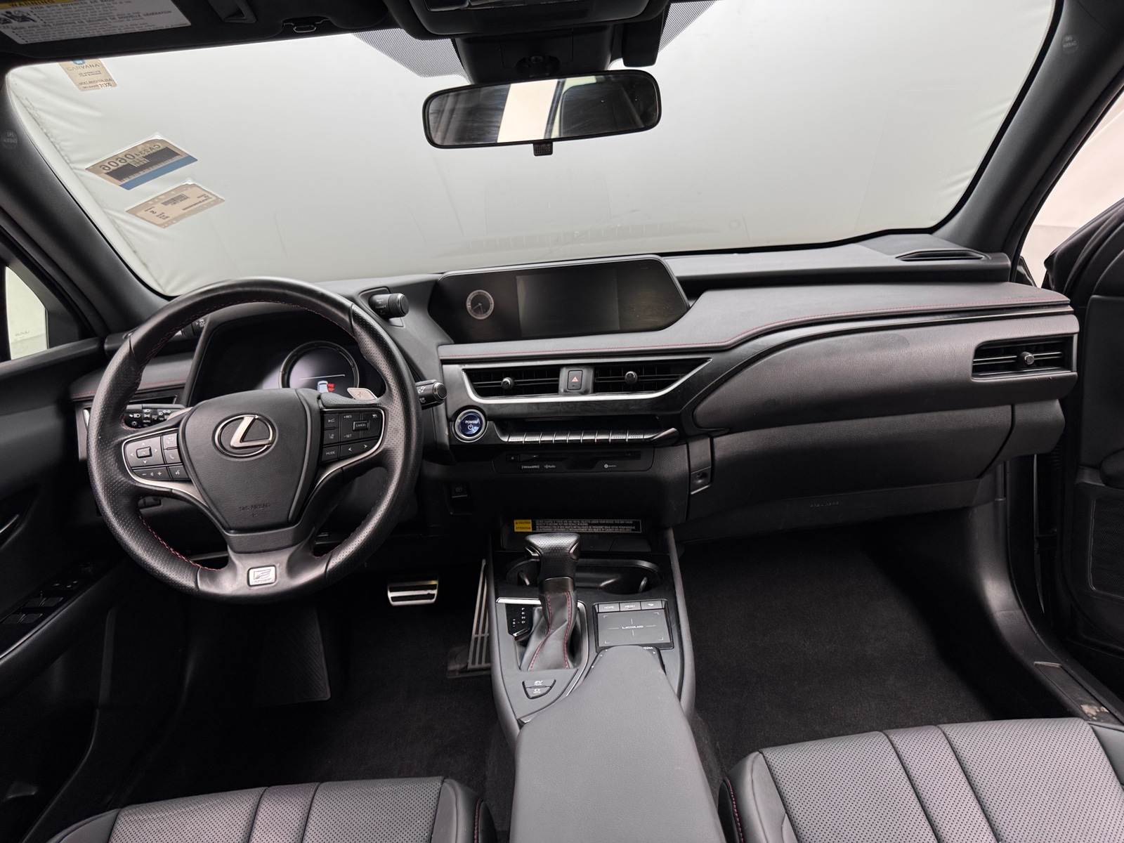 Thumbnail: 2022 Lexus UX - 2