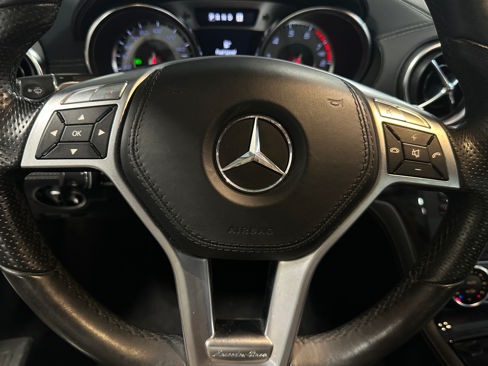 Thumbnail: 2013 Mercedes-Benz SL-Class - 4