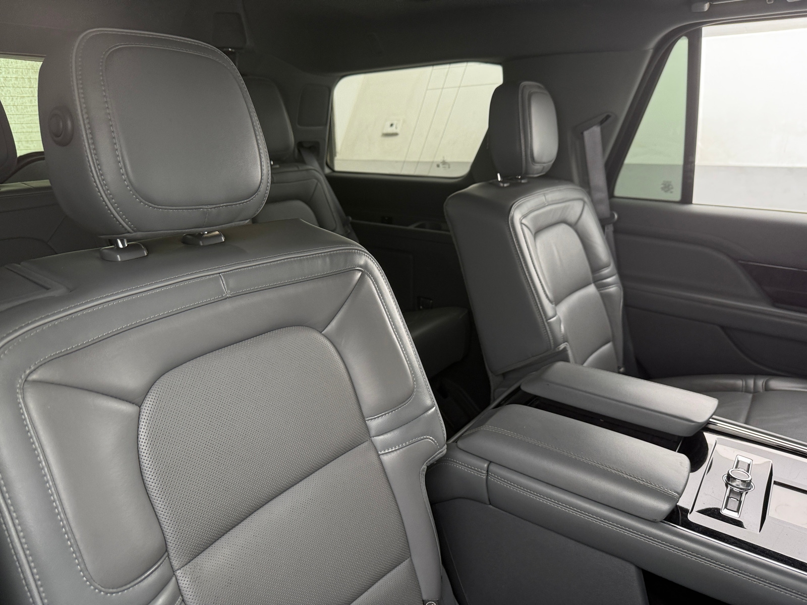 Thumbnail: 2019 Lincoln Navigator - 5