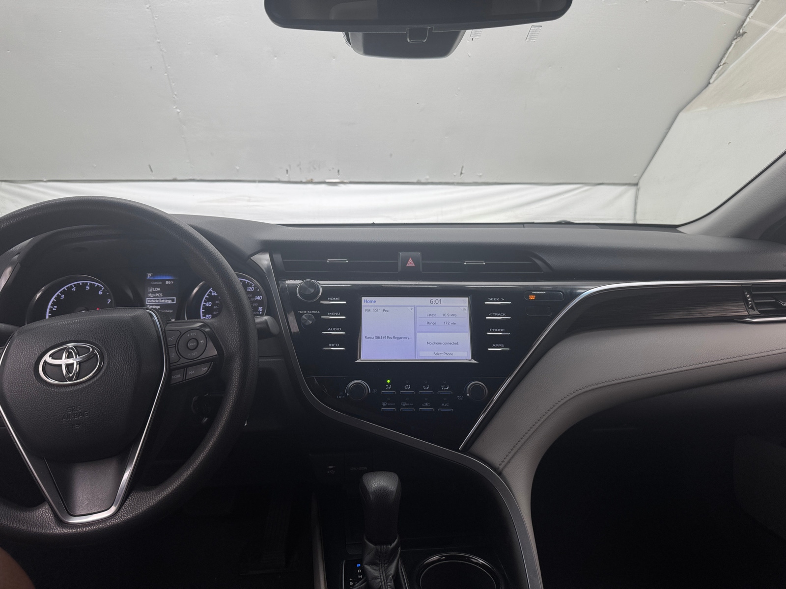 Thumbnail: 2018 Toyota Camry - 3