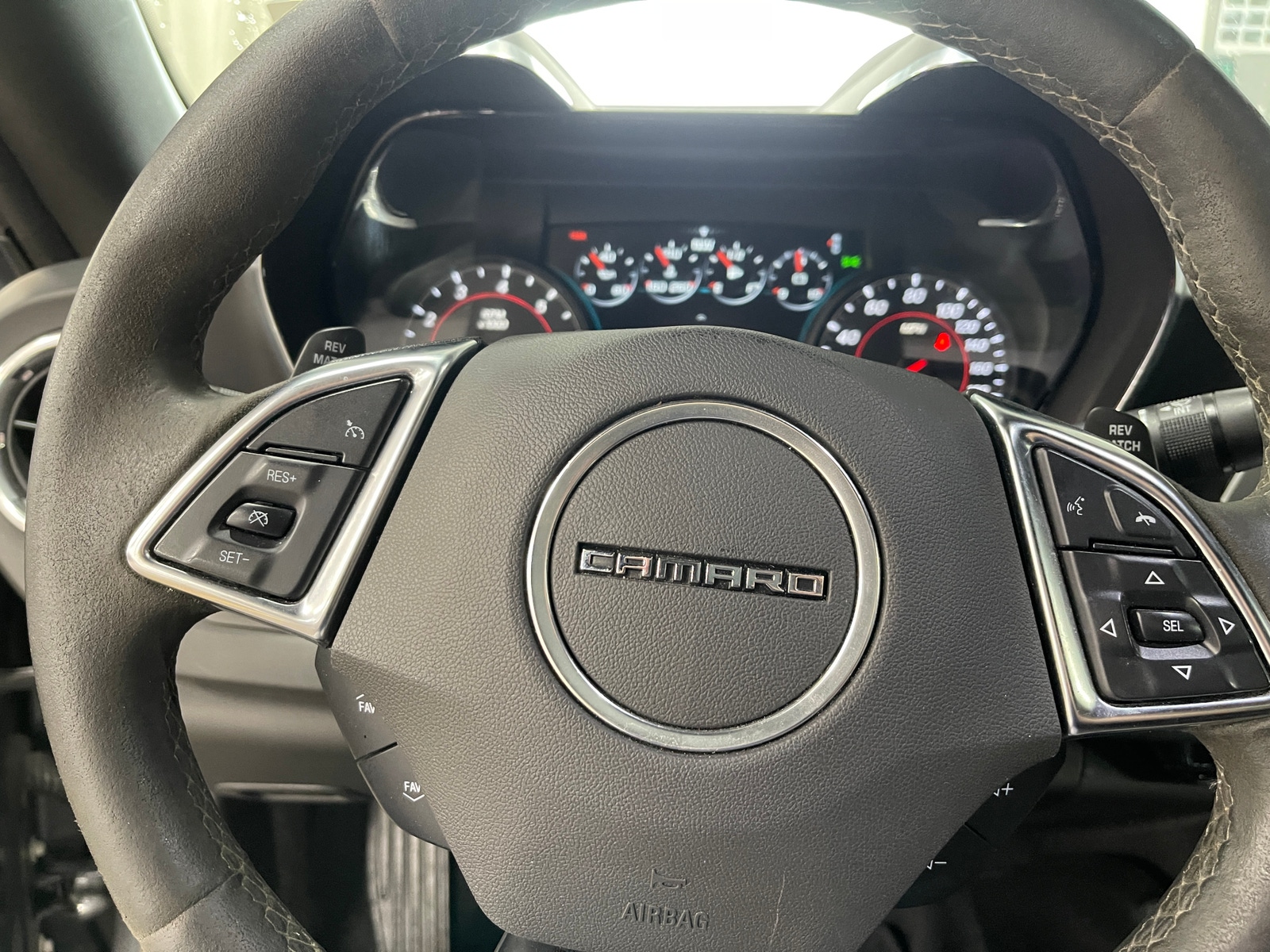 Thumbnail: 2018 Chevrolet Camaro - 4