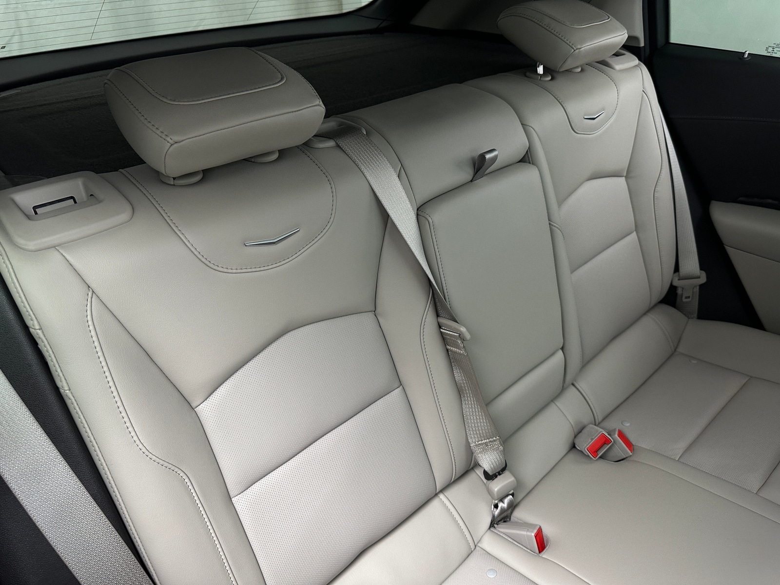 Thumbnail: 2023 Cadillac XT4 - 5