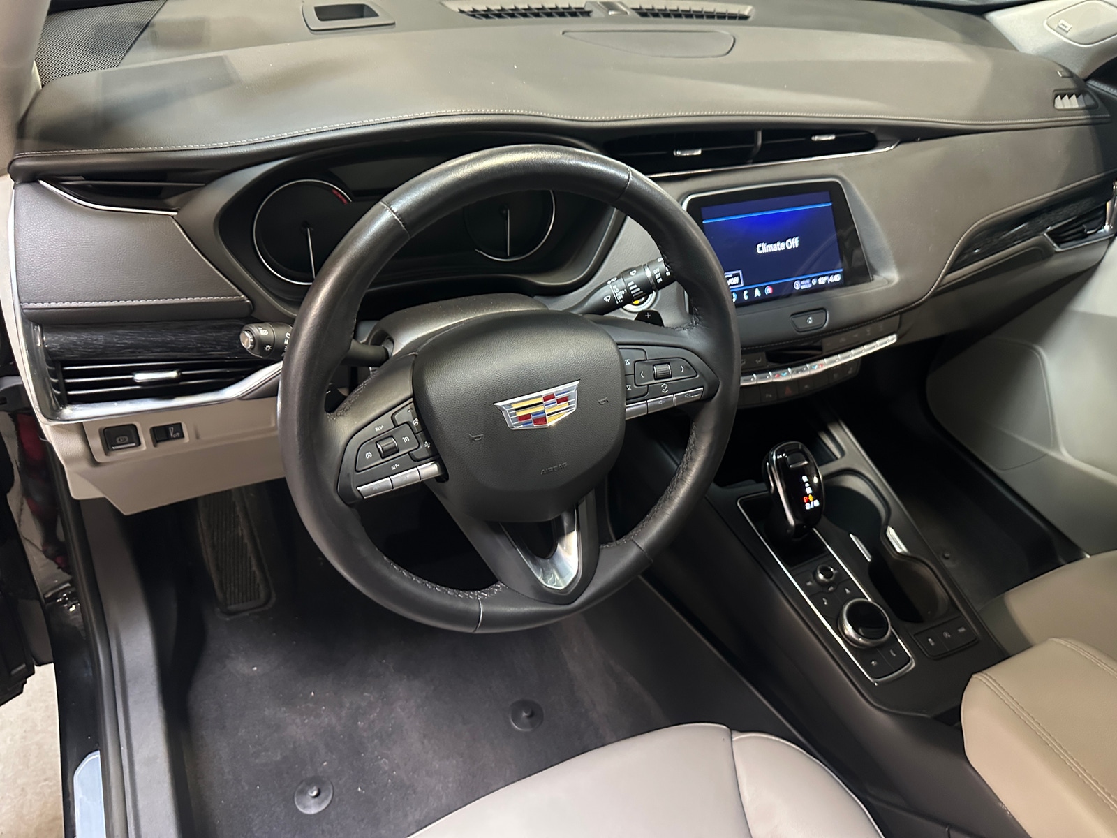 Thumbnail: 2023 Cadillac XT4 - 2