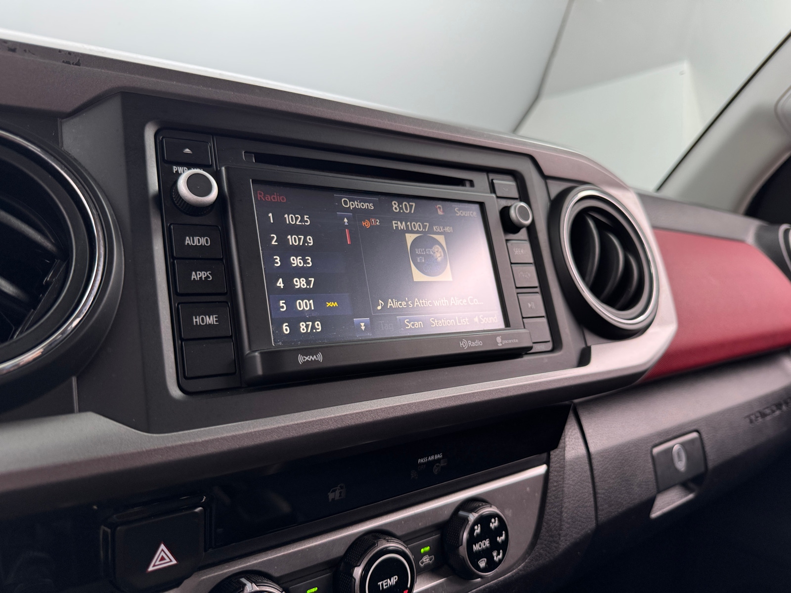 Thumbnail: 2018 Toyota Tacoma - 4