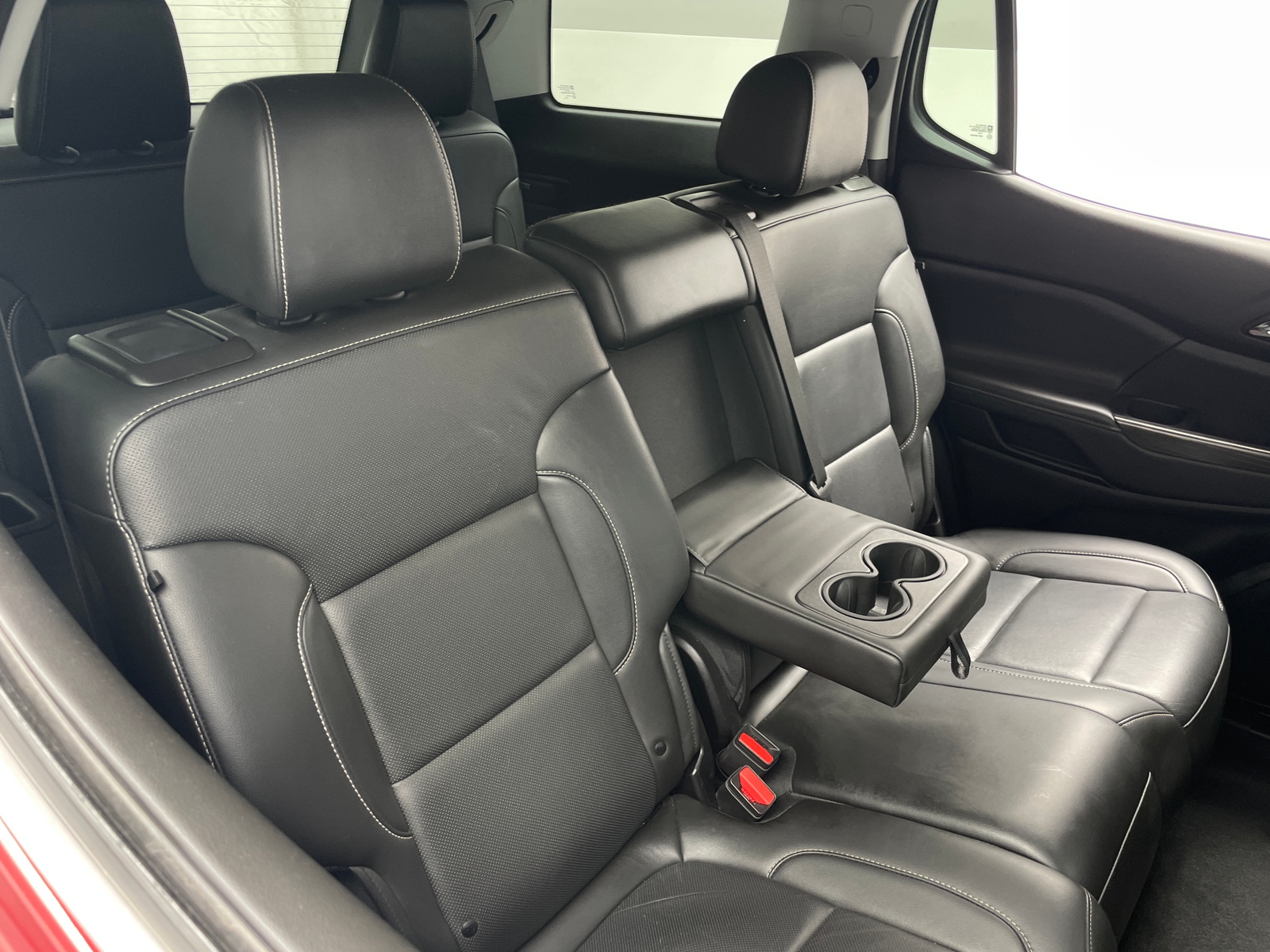 Thumbnail: 2023 GMC Acadia - 6