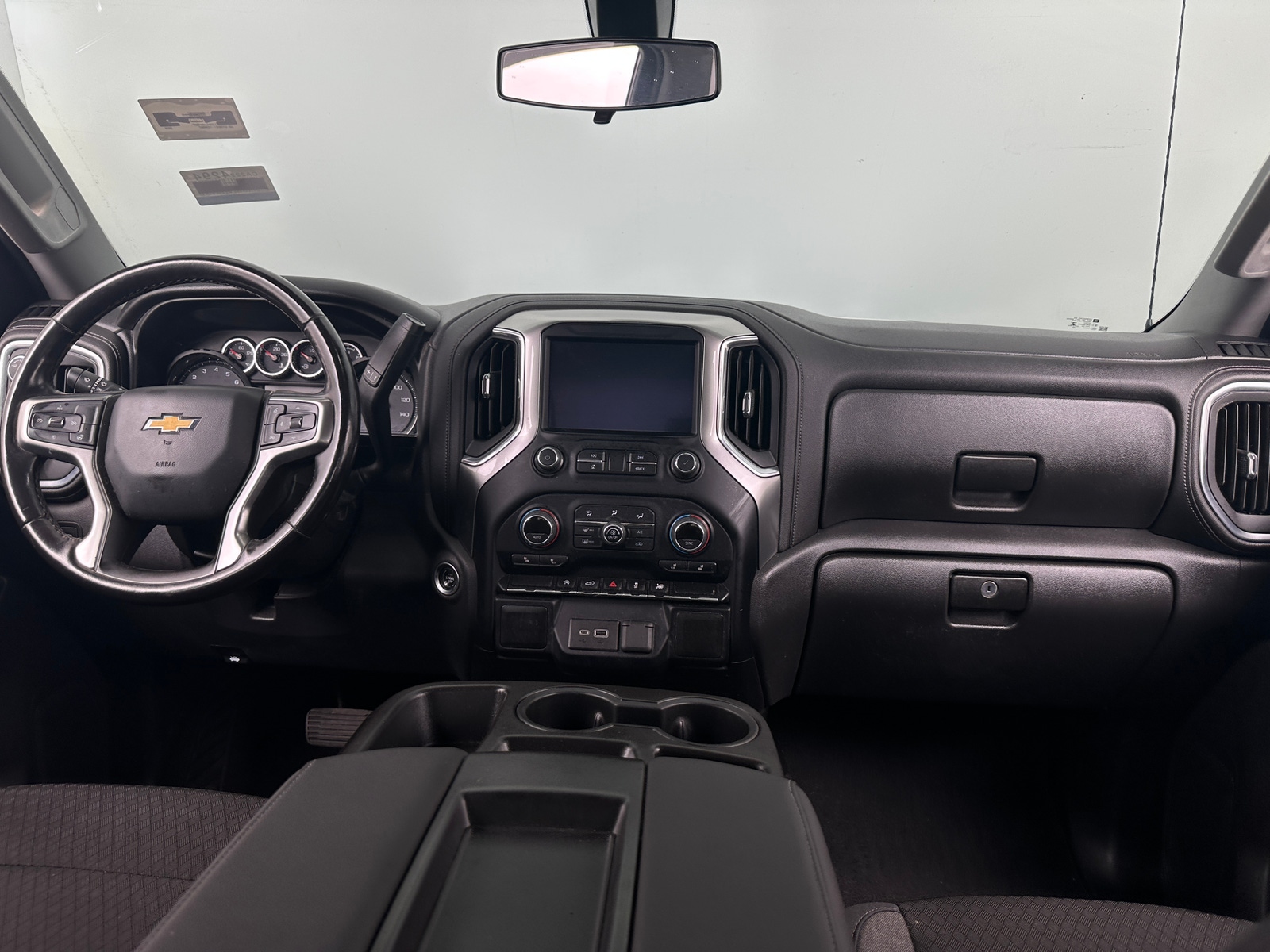 Thumbnail: 2020 Chevrolet Silverado 1500 - 3