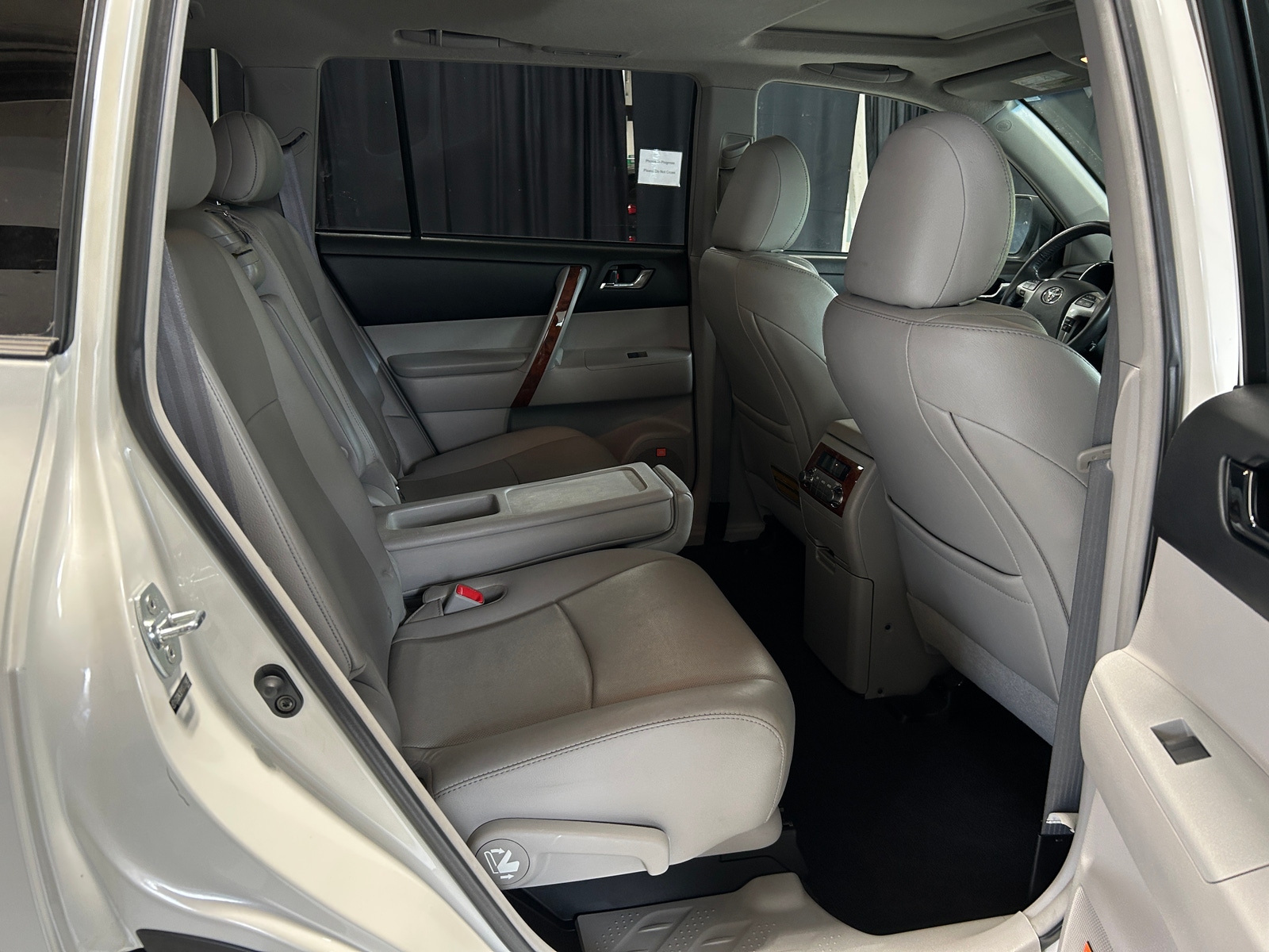 Thumbnail: 2013 Toyota Highlander - 6