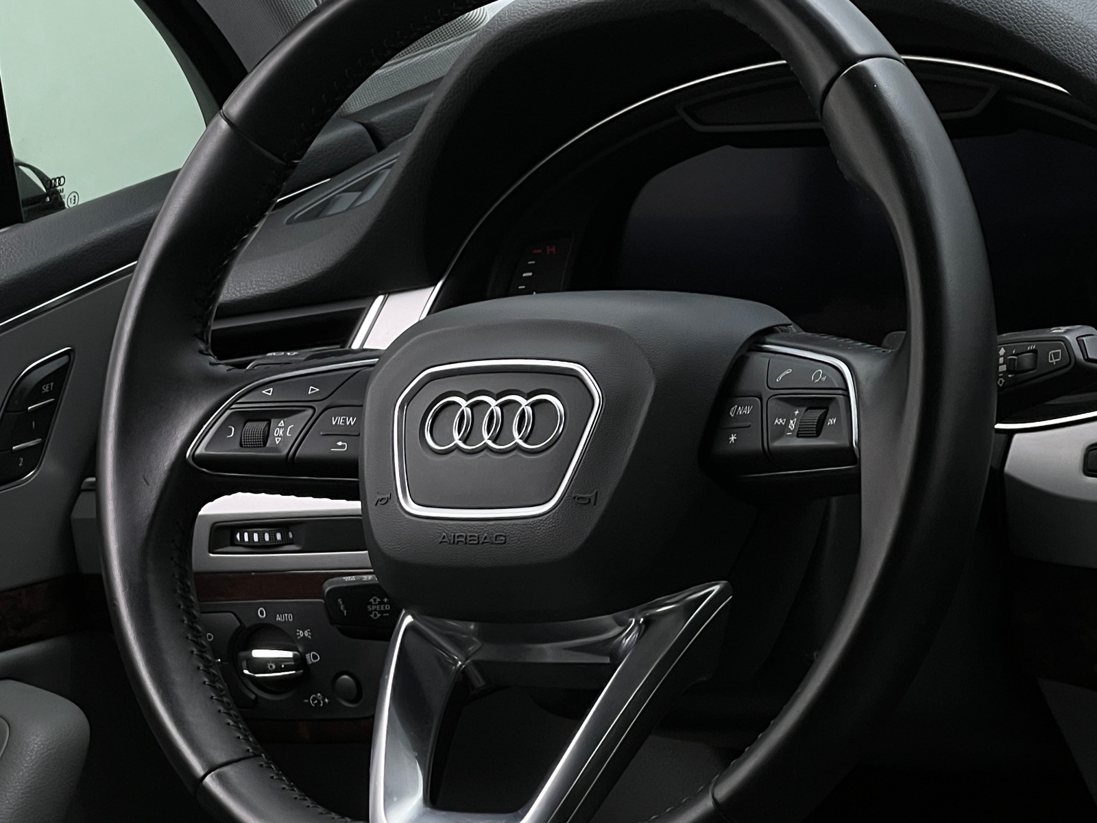 Thumbnail: 2018 Audi Q7 - 4