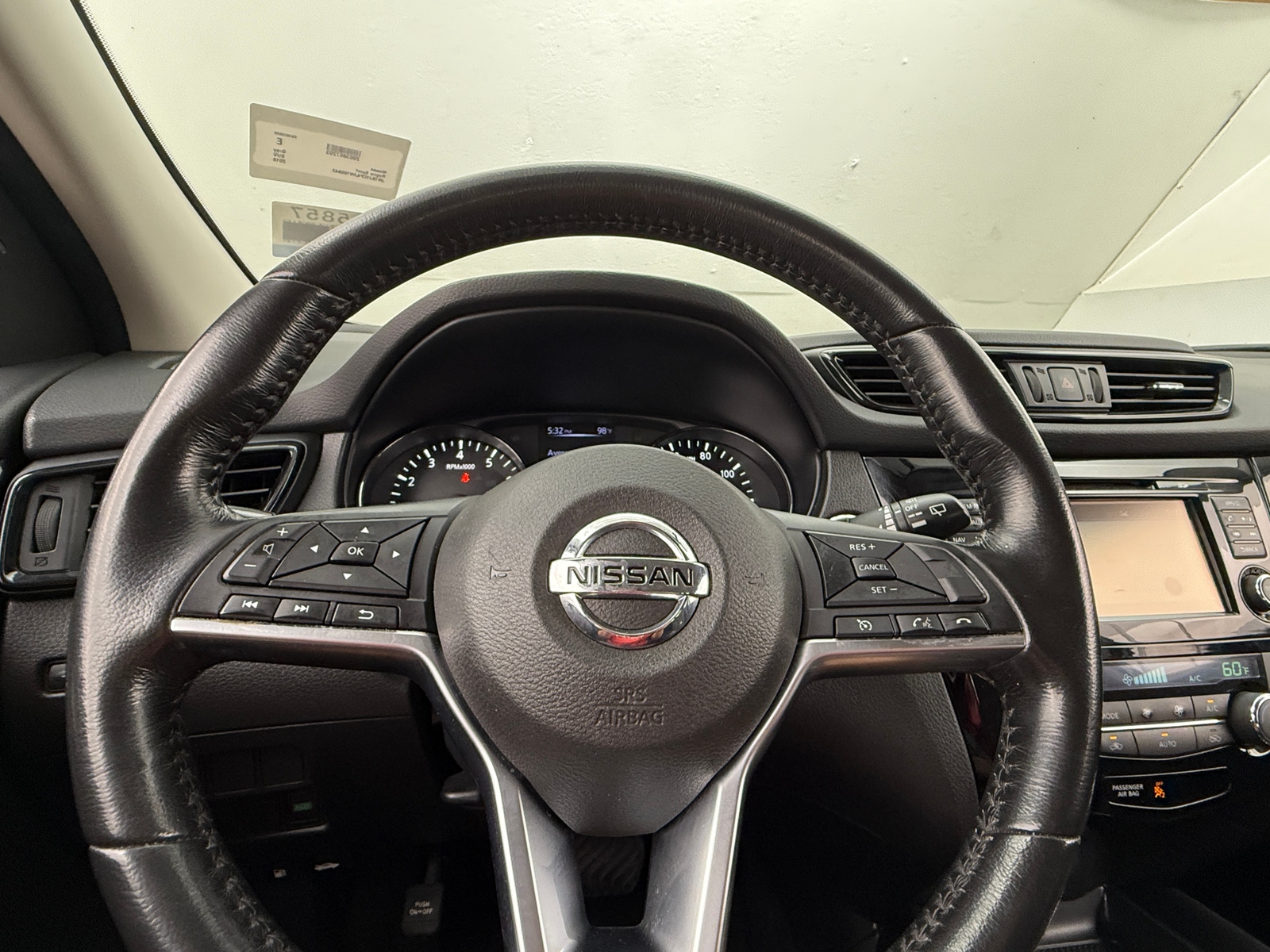 Thumbnail: 2018 Nissan Rogue Sport - 5