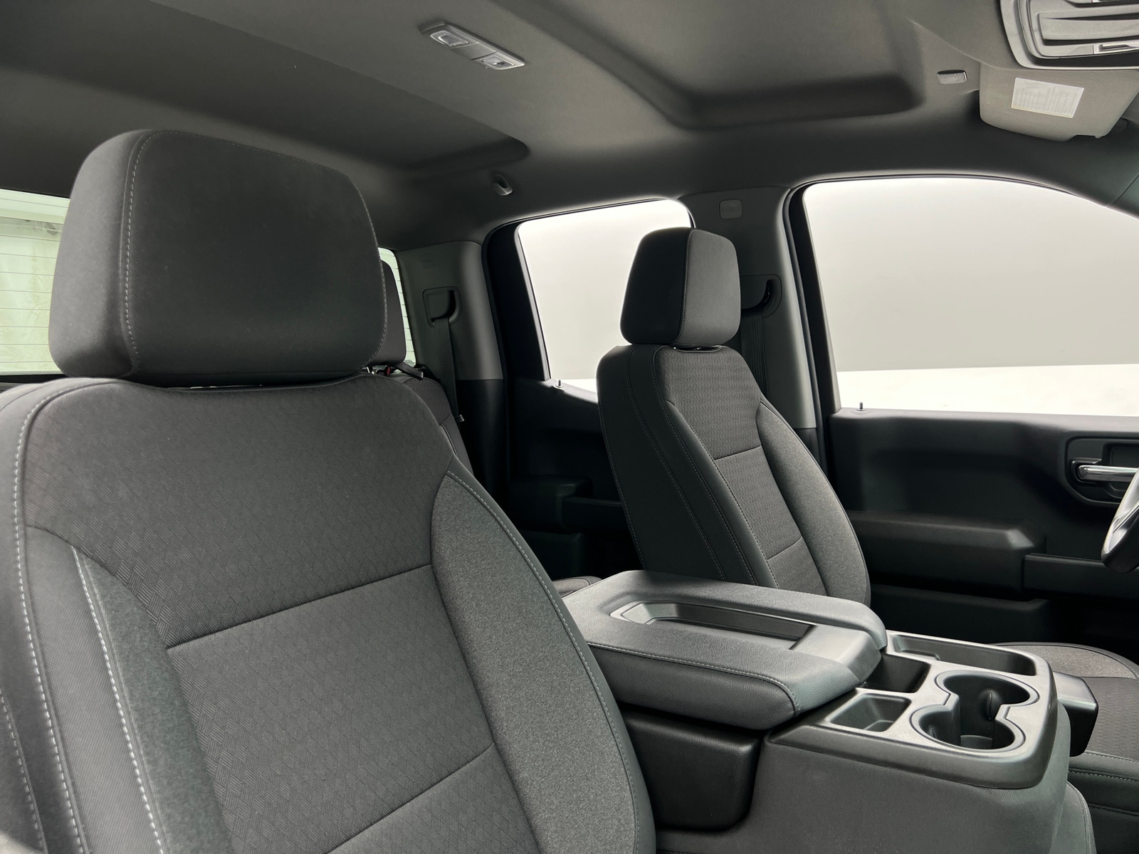 Thumbnail: 2022 Chevrolet Silverado 1500 - 2