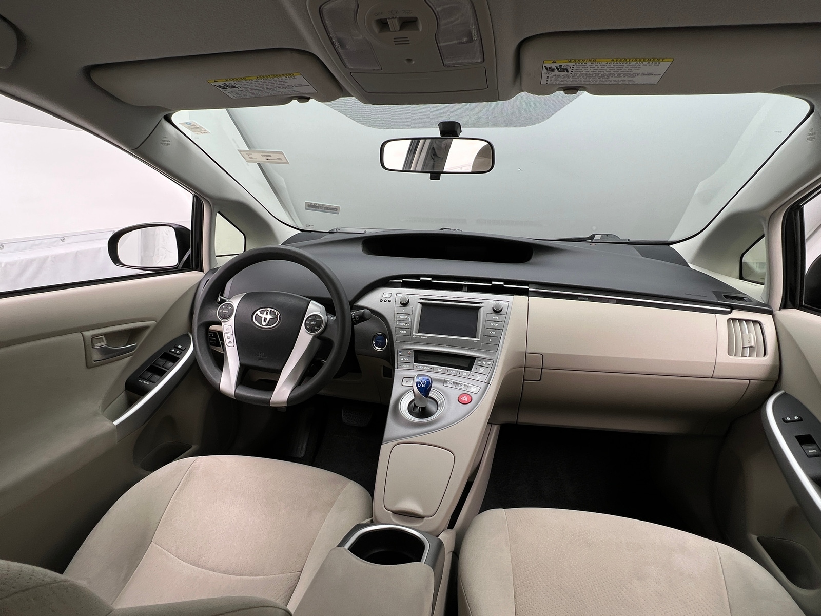 Thumbnail: 2015 Toyota Prius - 3