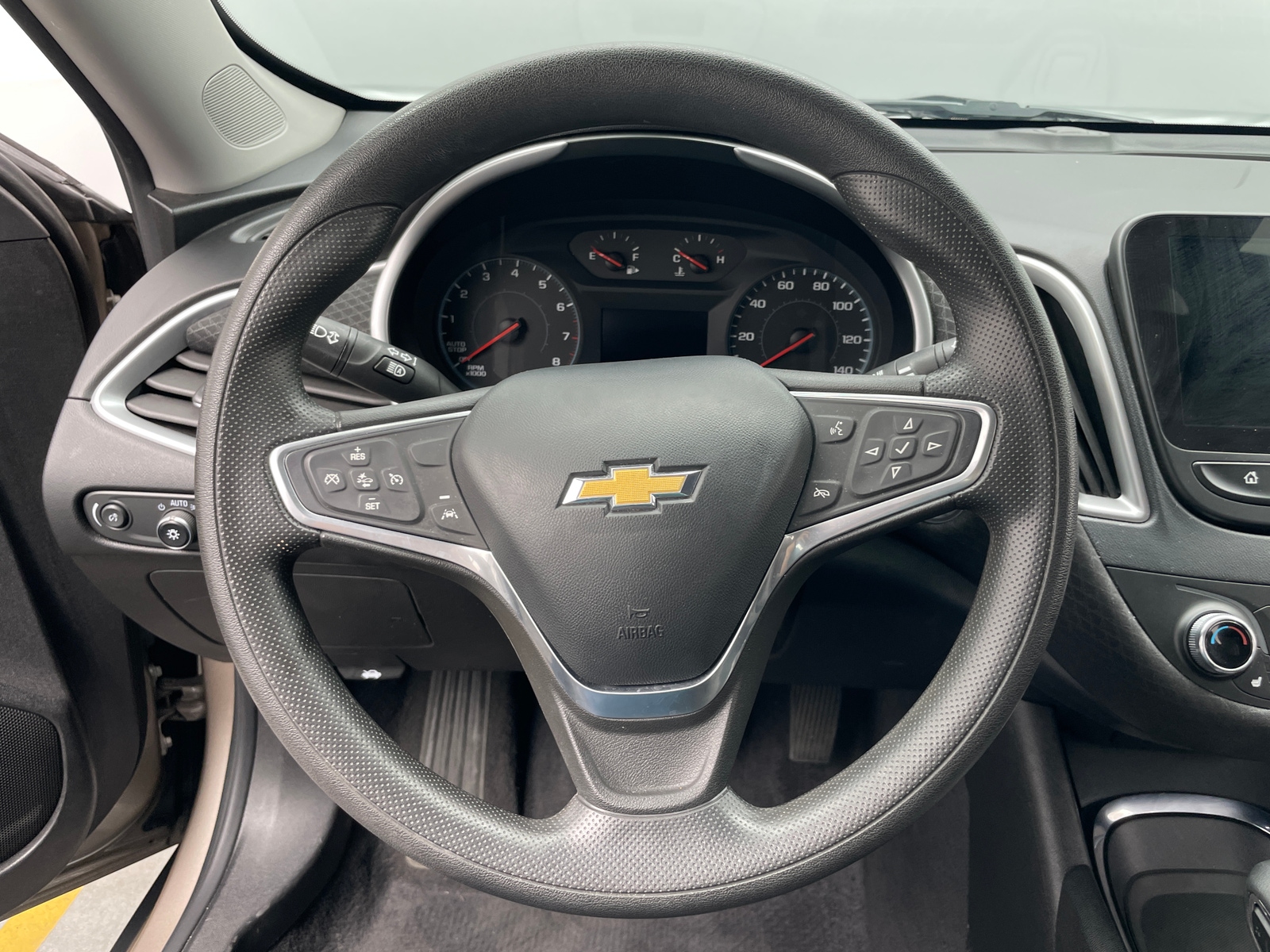 Thumbnail: 2023 Chevrolet Malibu - 5