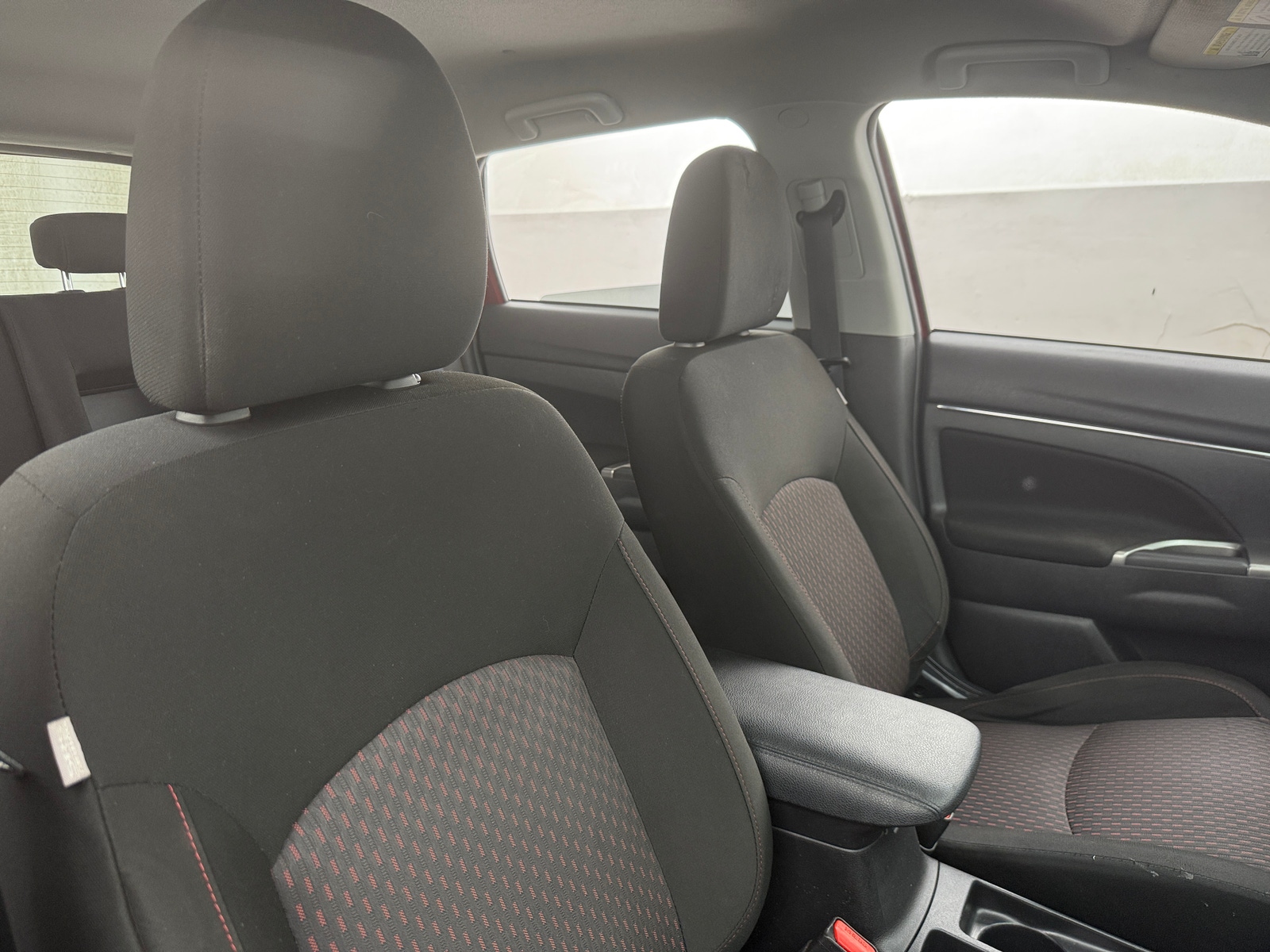 Thumbnail: 2019 Mitsubishi Outlander Sport - 2