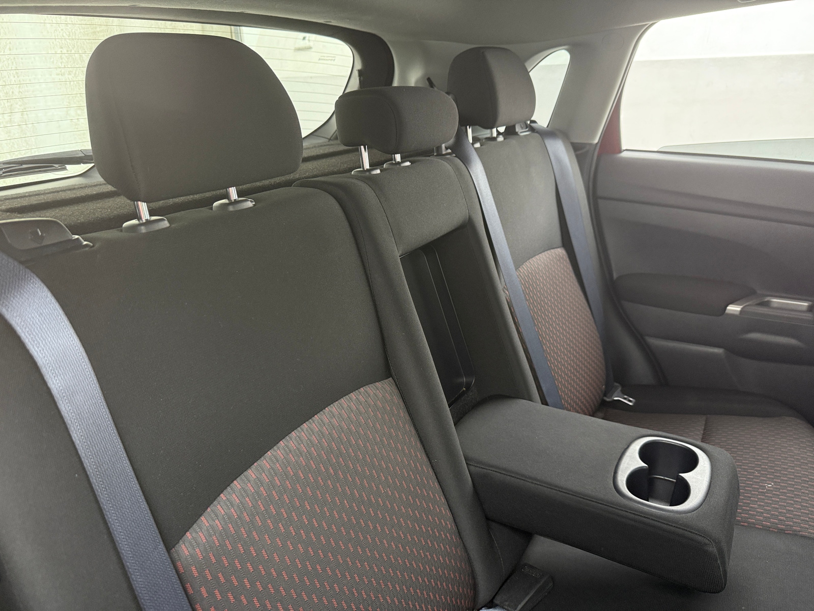 Thumbnail: 2019 Mitsubishi Outlander Sport - 6