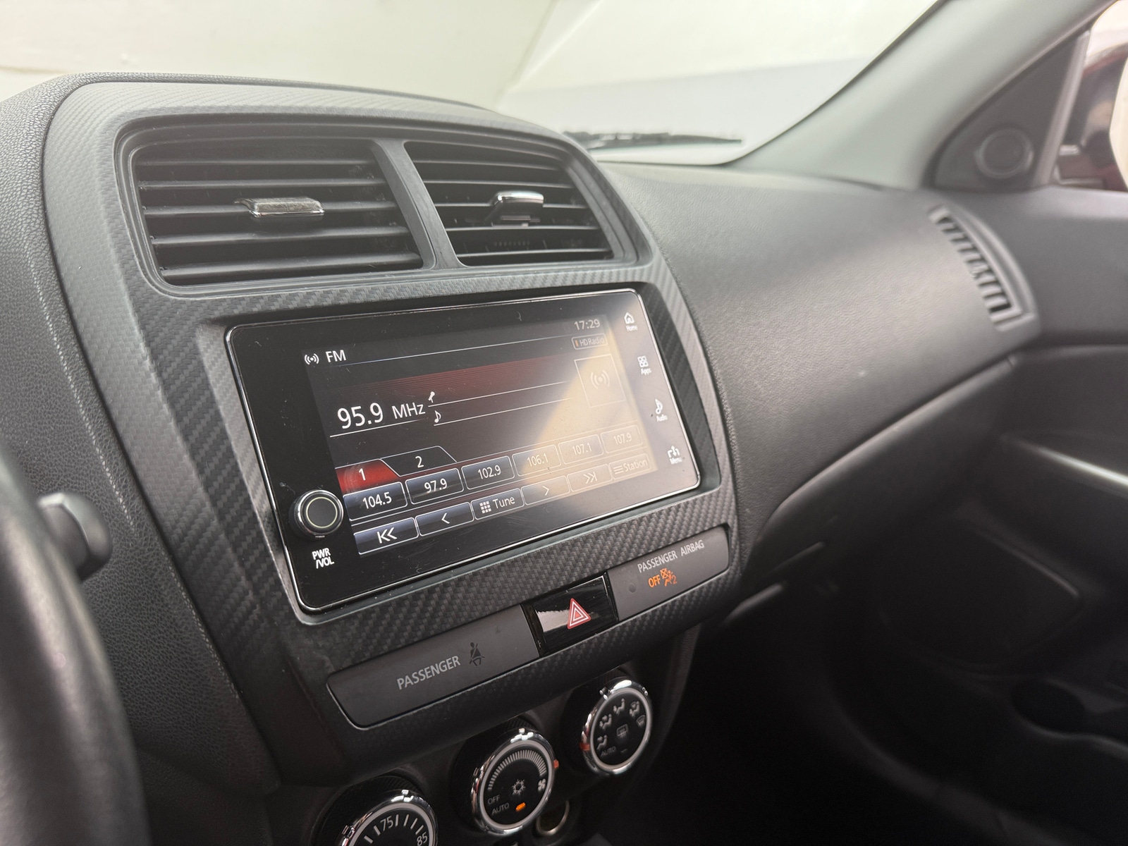 Thumbnail: 2019 Mitsubishi Outlander Sport - 4