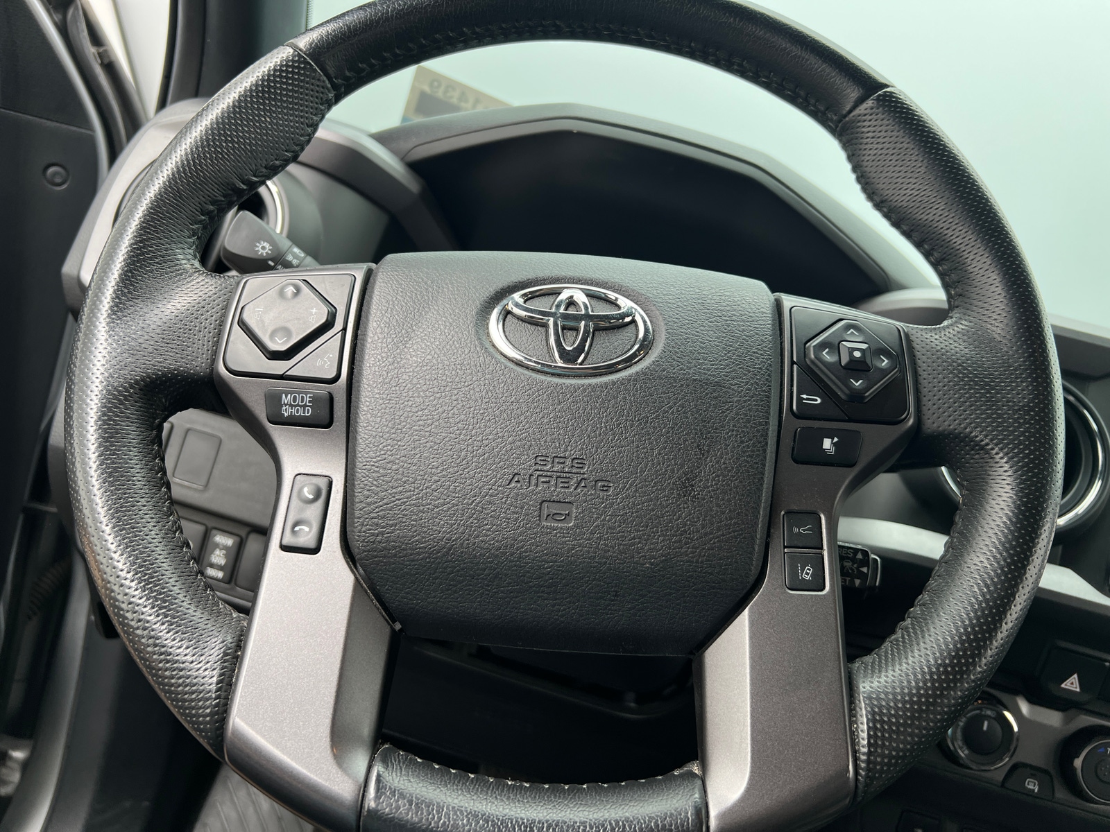 Thumbnail: 2022 Toyota Tacoma - 5