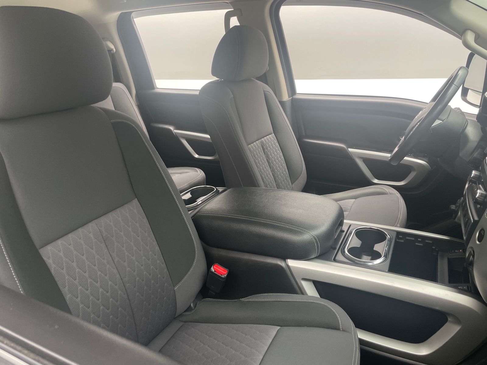 Thumbnail: 2021 Nissan Titan - 2