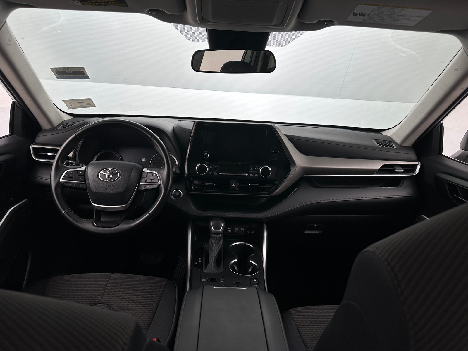 Thumbnail: 2023 Toyota Highlander - 3