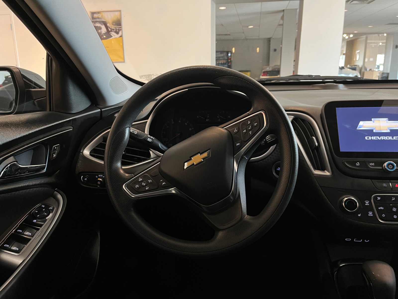 Thumbnail: 2023 Chevrolet Malibu - 5
