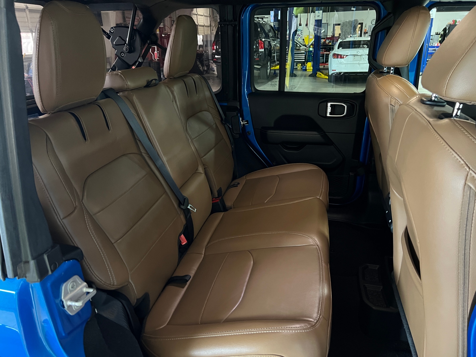 Thumbnail: 2022 Jeep Wrangler - 5