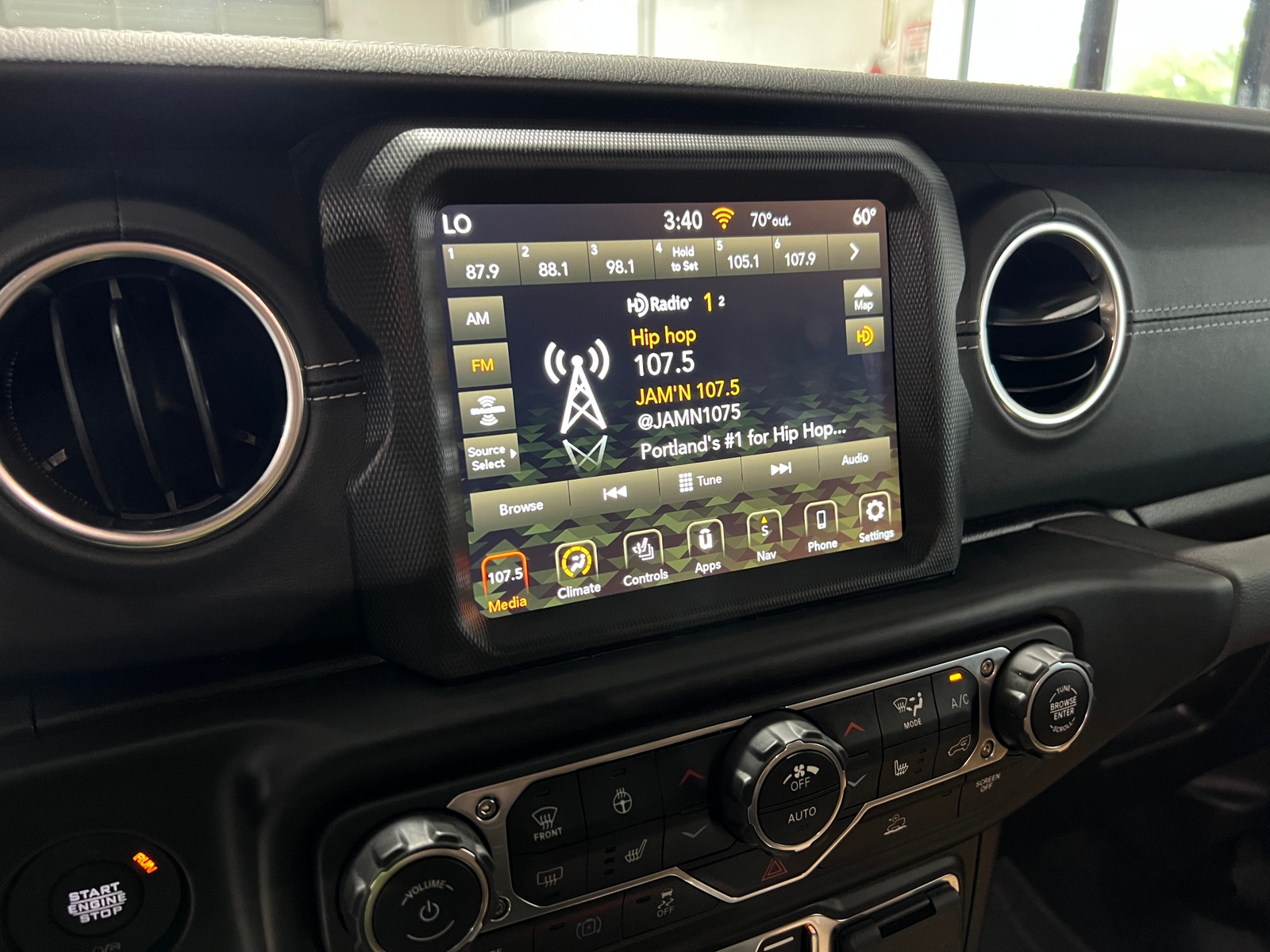 Thumbnail: 2022 Jeep Wrangler - 3