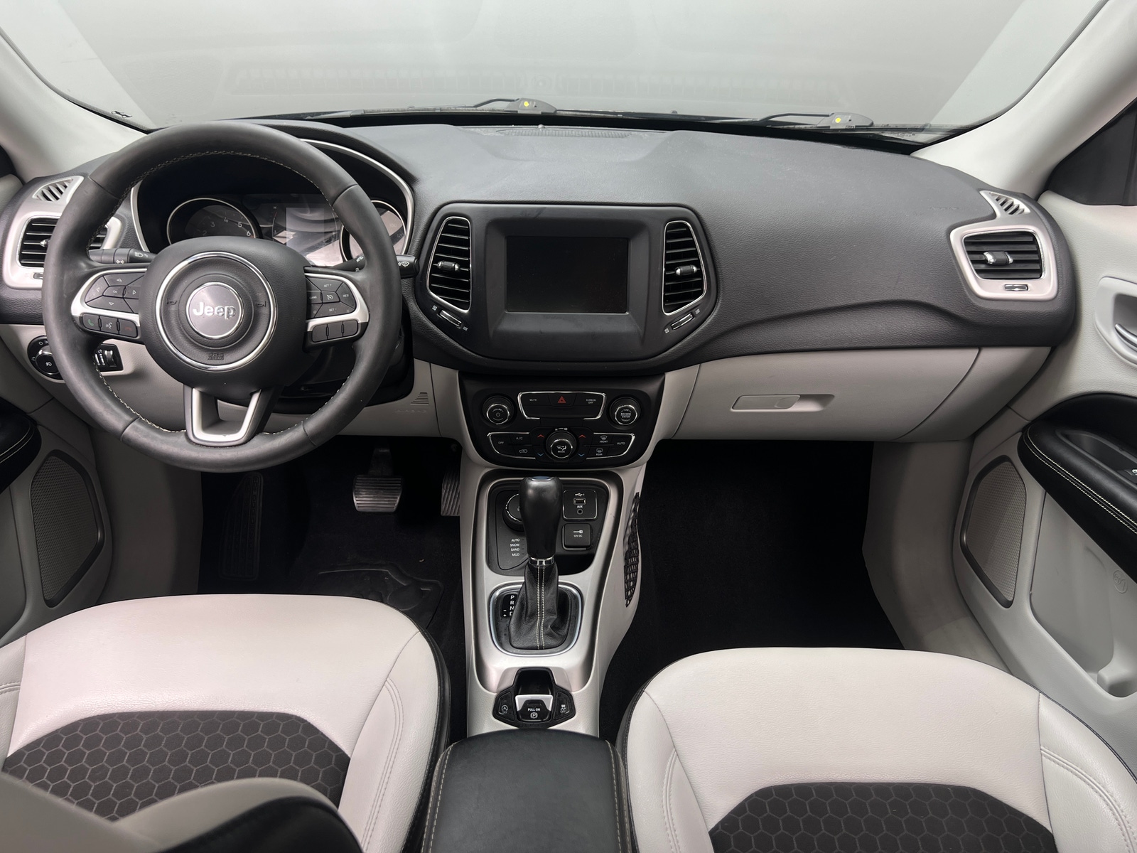 Thumbnail: 2021 Jeep Compass - 3