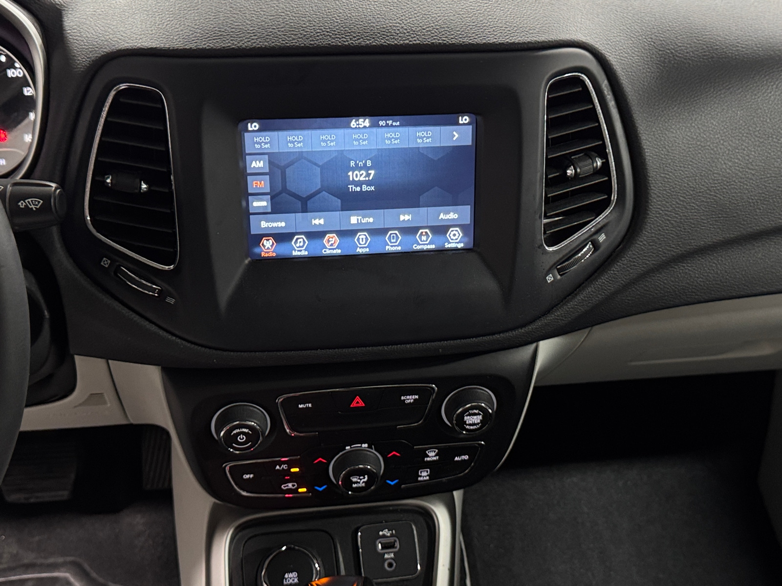 Thumbnail: 2021 Jeep Compass - 4