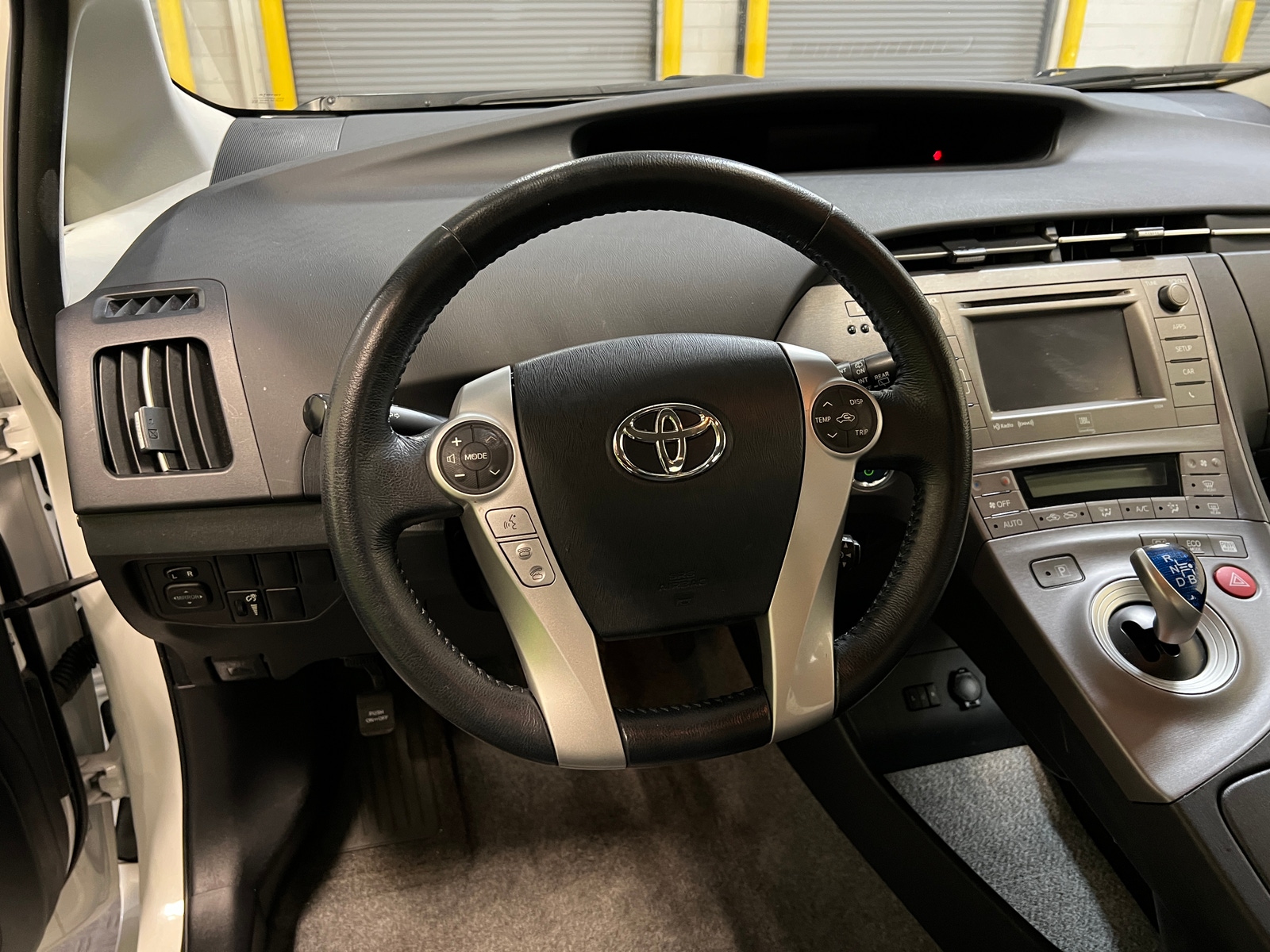 Thumbnail: 2014 Toyota Prius - 4