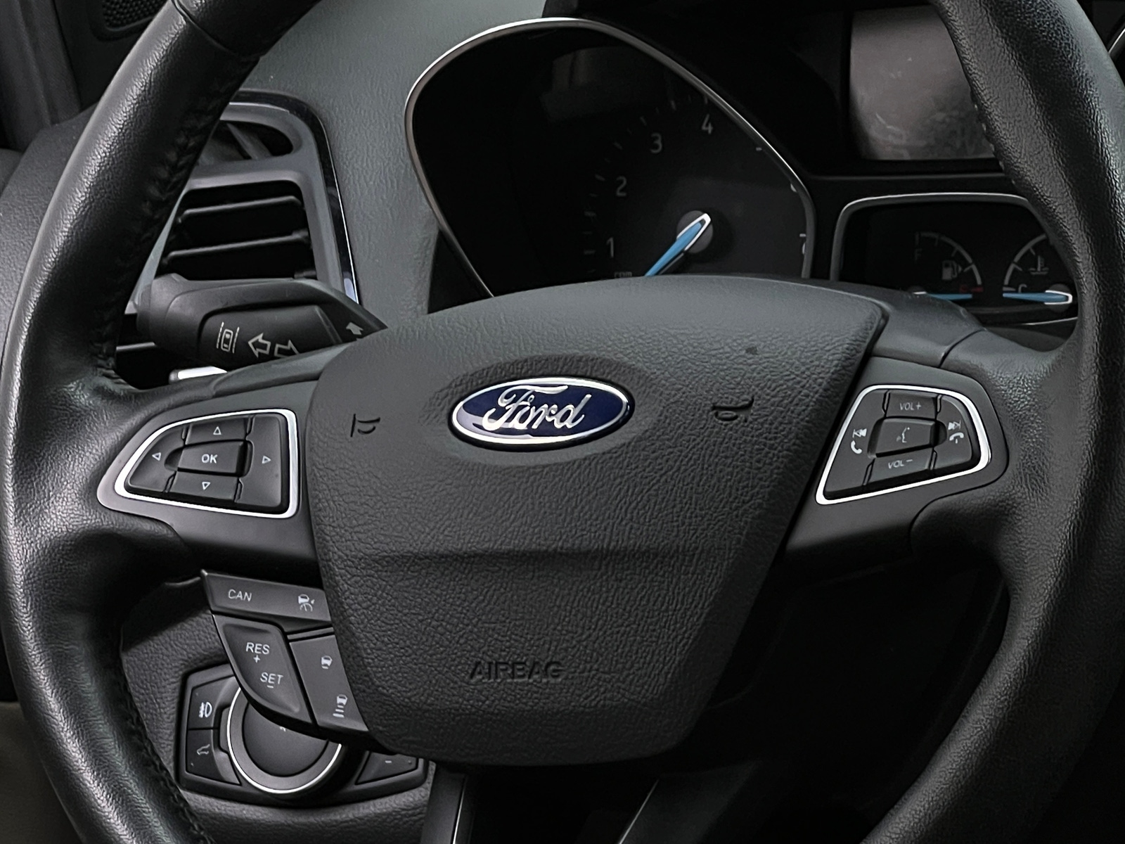 Thumbnail: 2019 Ford Escape - 4