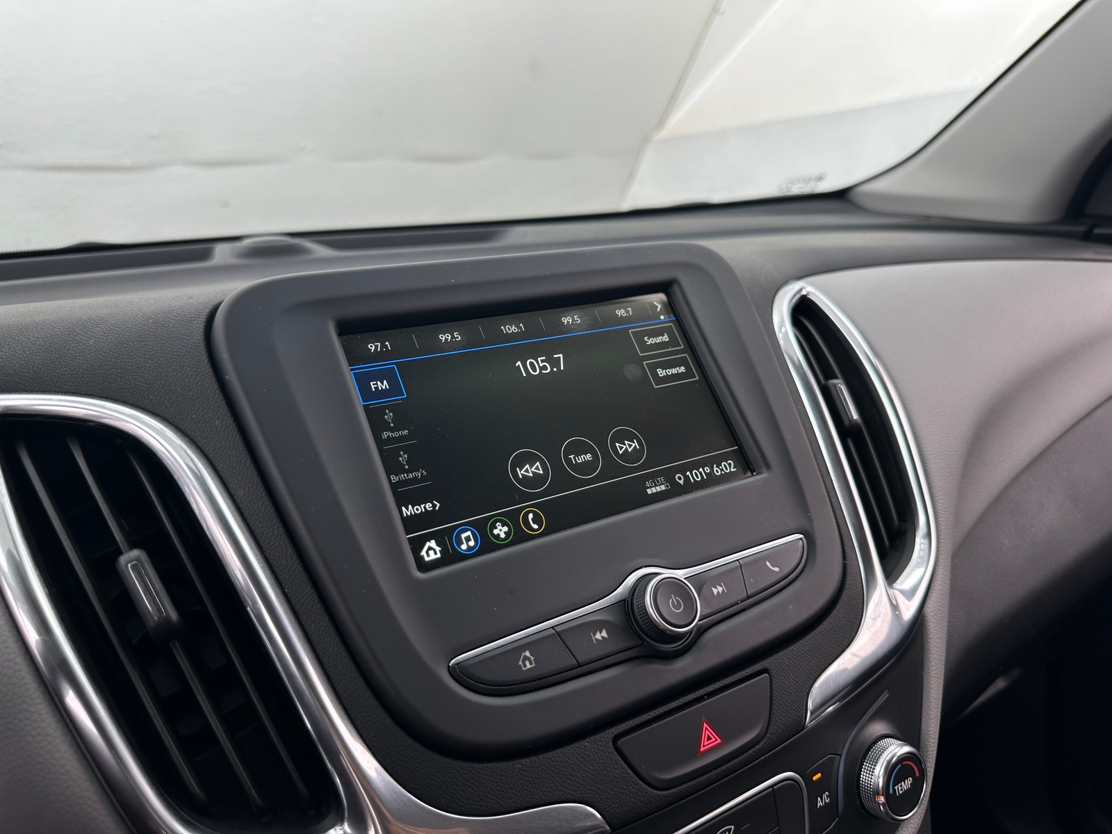 Thumbnail: 2019 Chevrolet Equinox - 4