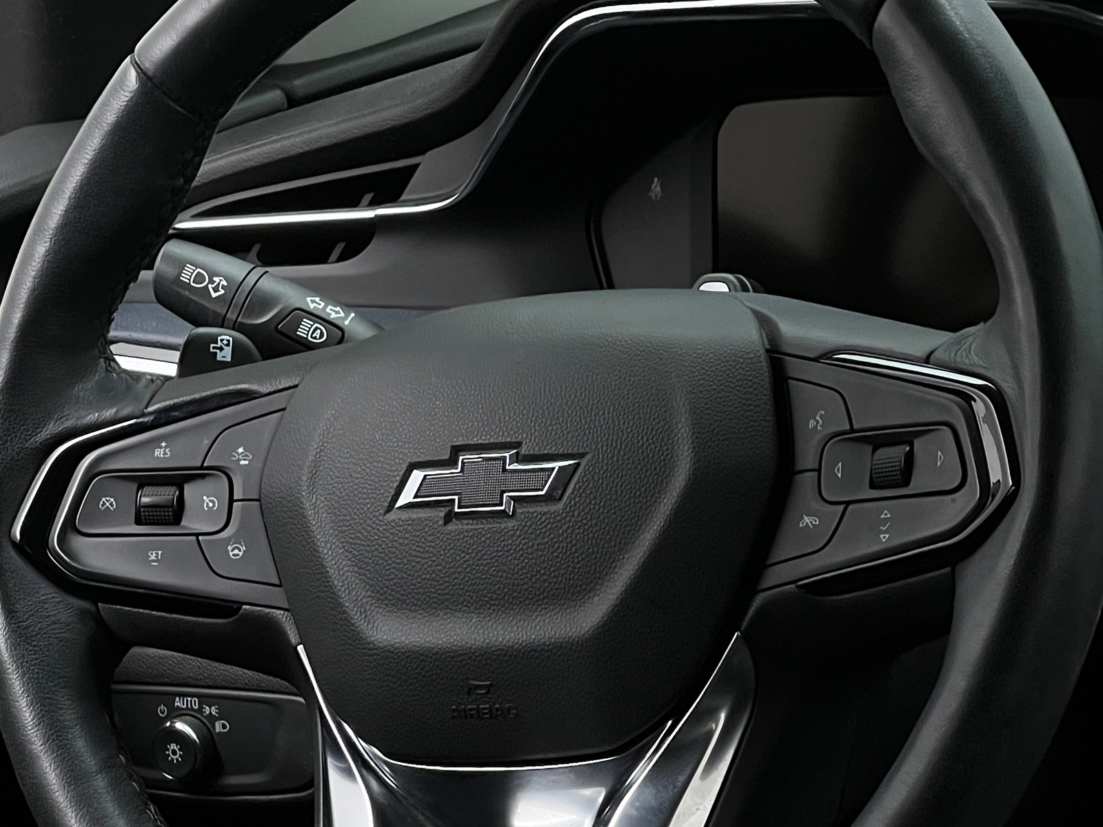 Thumbnail: 2023 Chevrolet Bolt EUV - 4