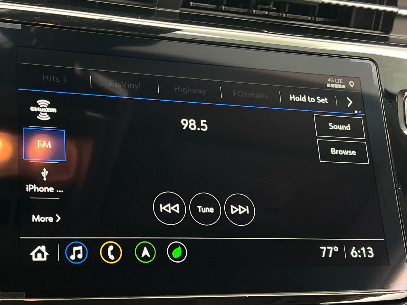 Thumbnail: 2023 Chevrolet Bolt EUV - 3