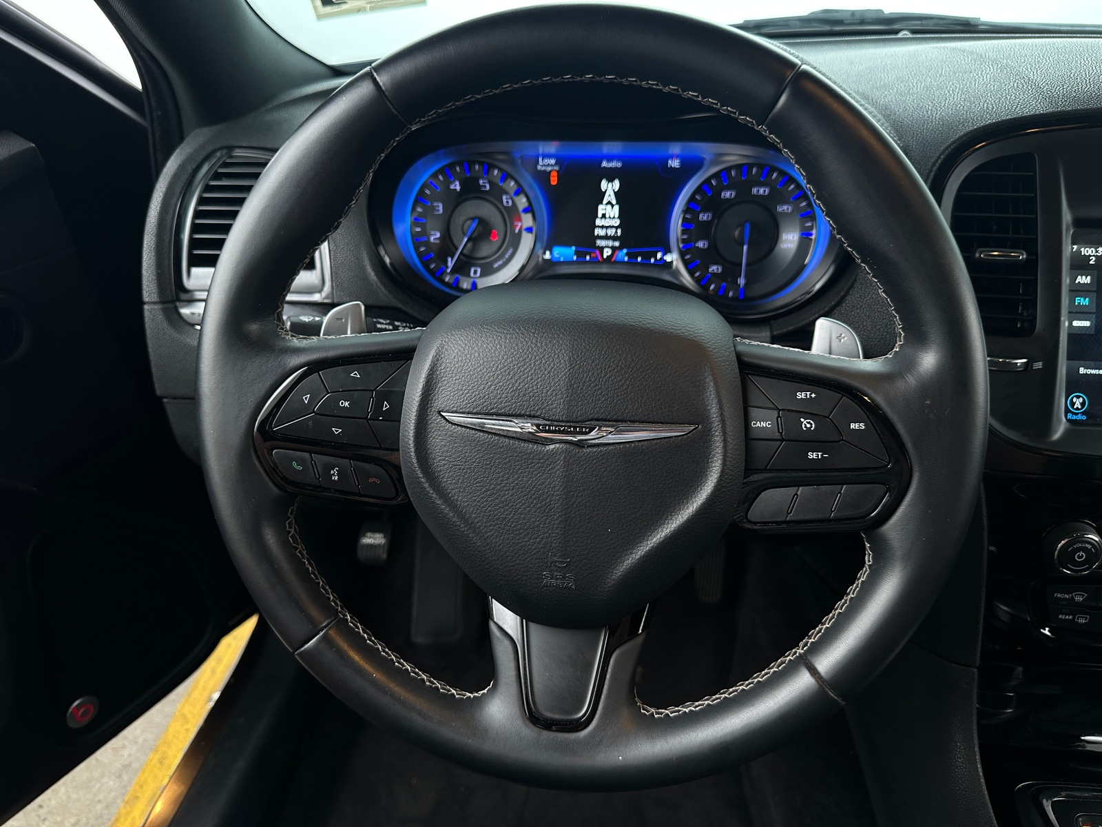 Thumbnail: 2017 Chrysler 300 - 4