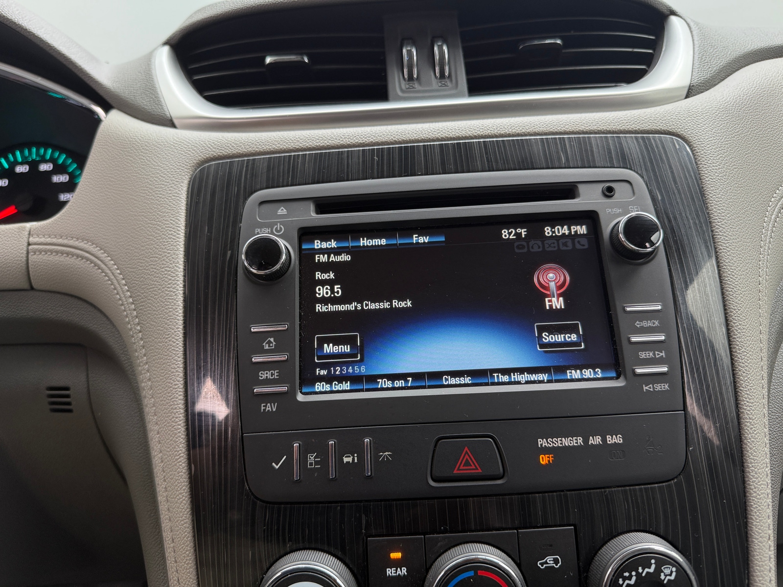Thumbnail: 2016 Chevrolet Traverse - 4