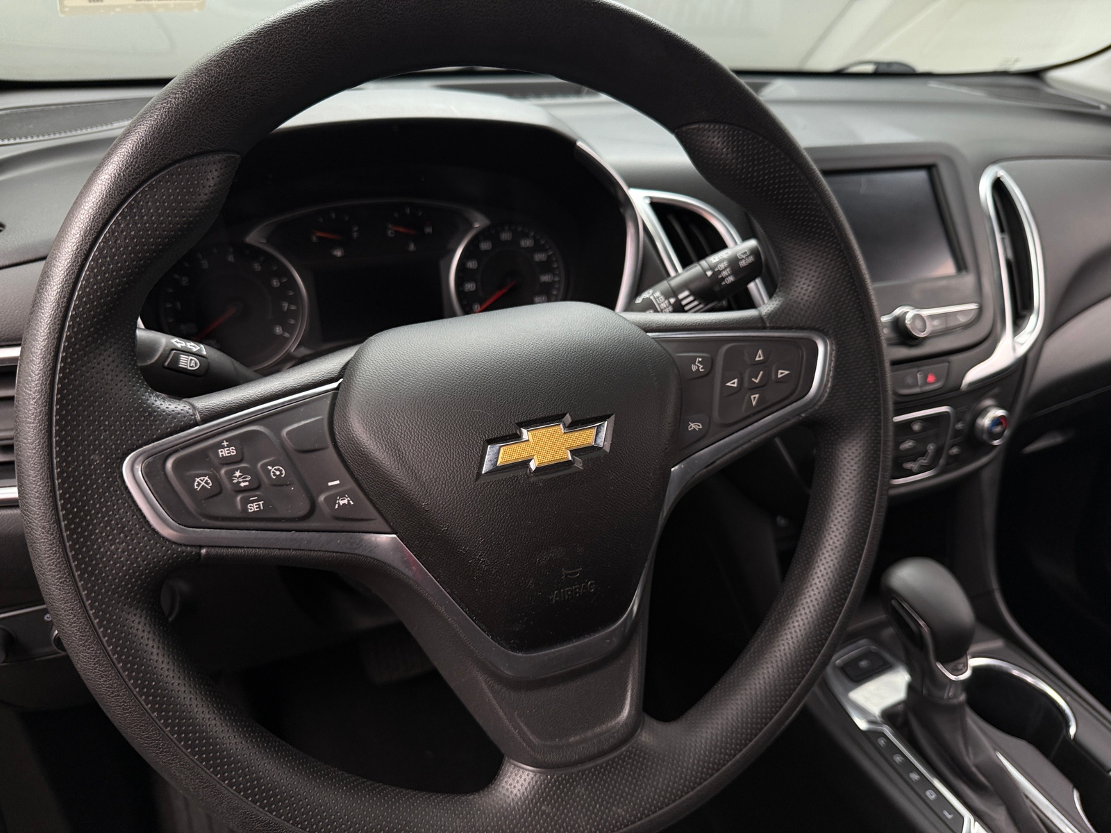 Thumbnail: 2022 Chevrolet Equinox - 5