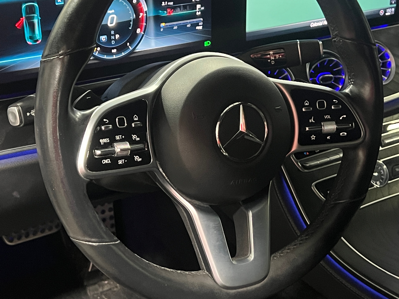 Thumbnail: 2019 Mercedes-Benz E-Class - 3