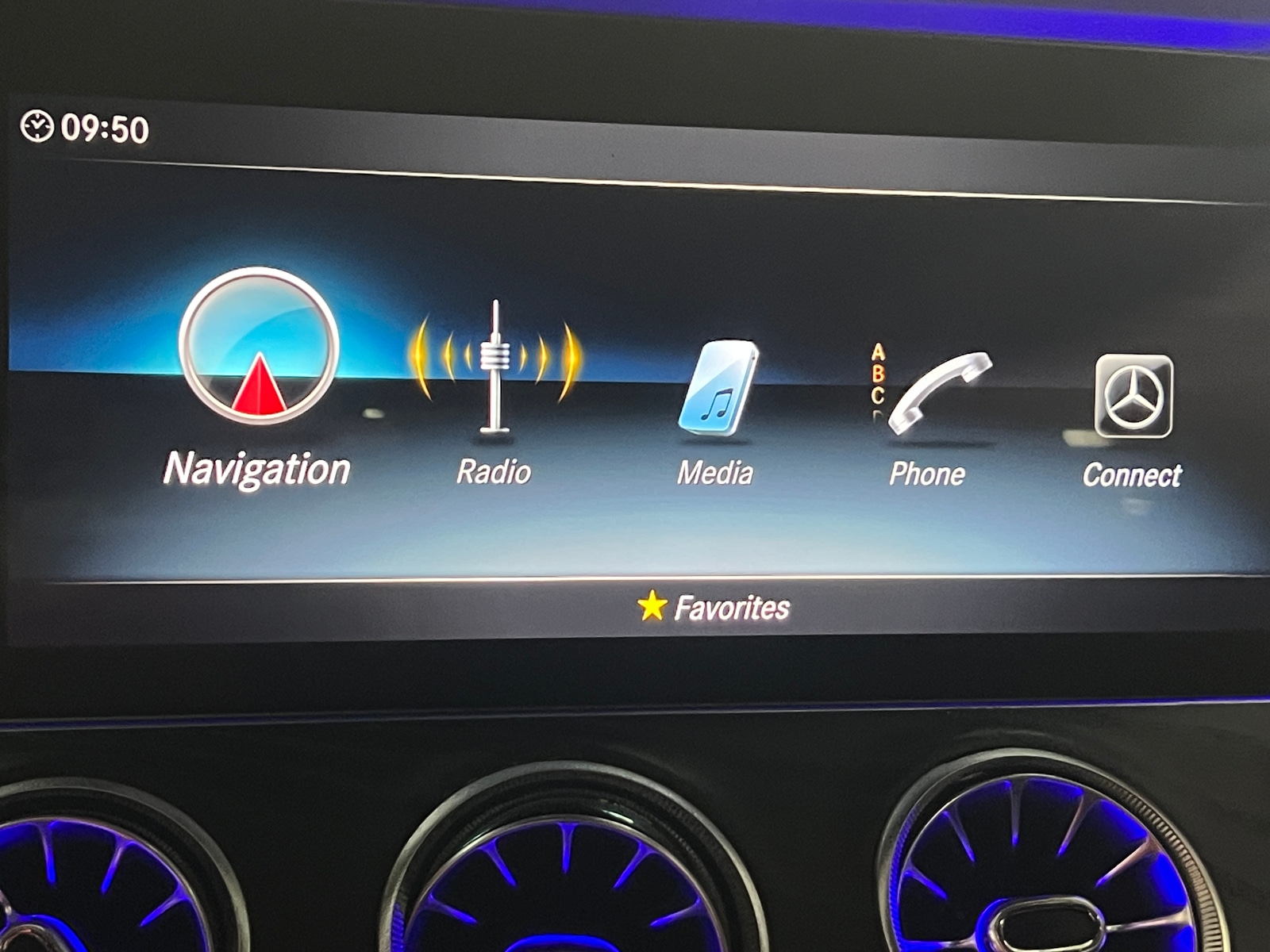 Thumbnail: 2019 Mercedes-Benz E-Class - 2