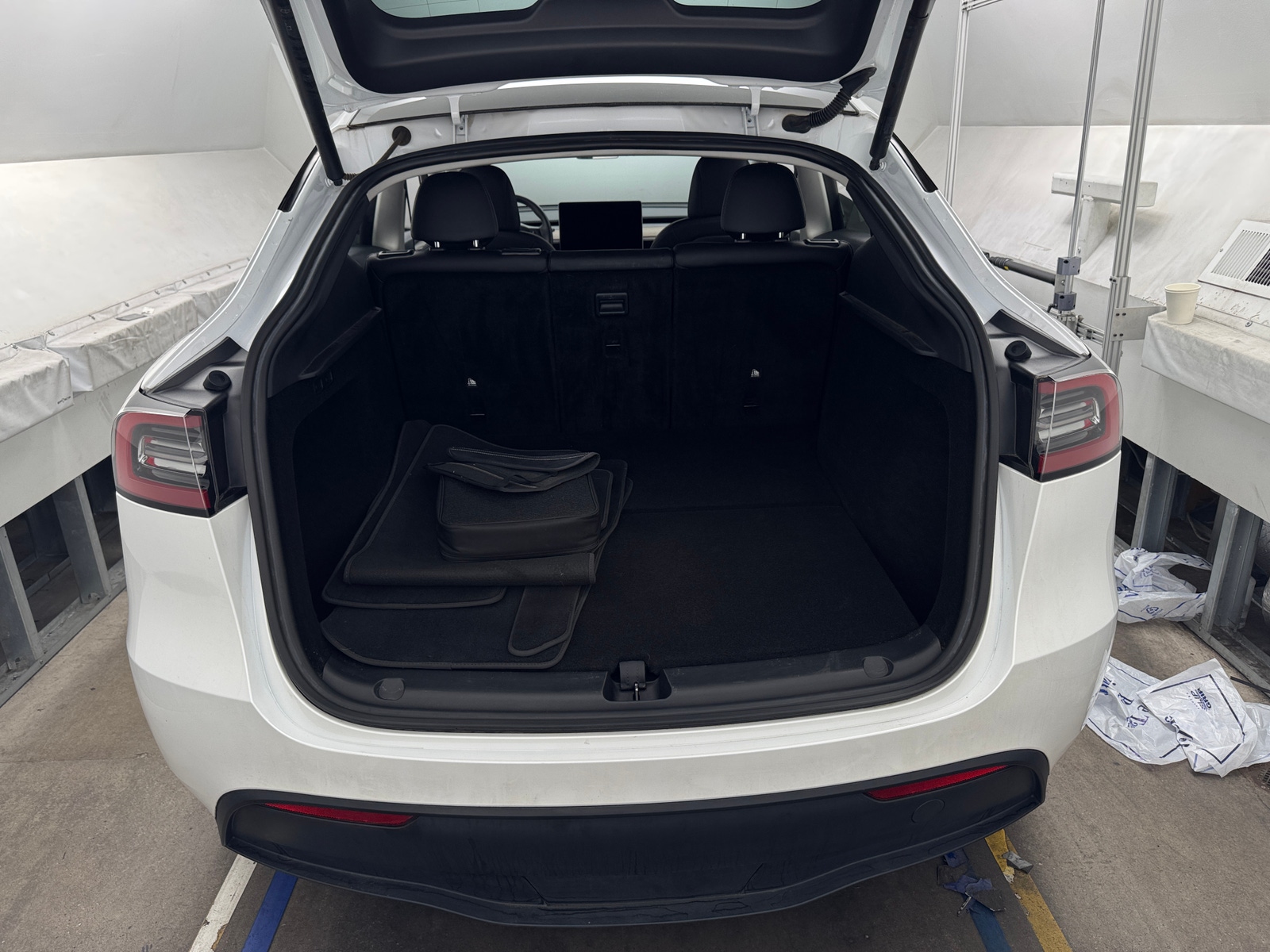 Thumbnail: 2023 Tesla Model Y - 6