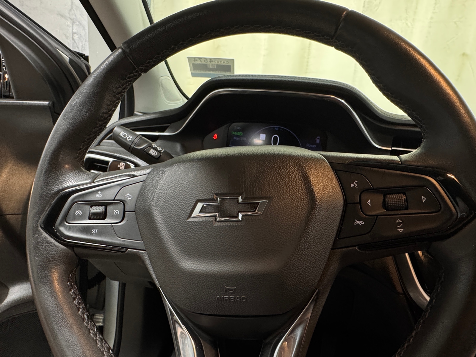Thumbnail: 2023 Chevrolet Bolt EUV - 4